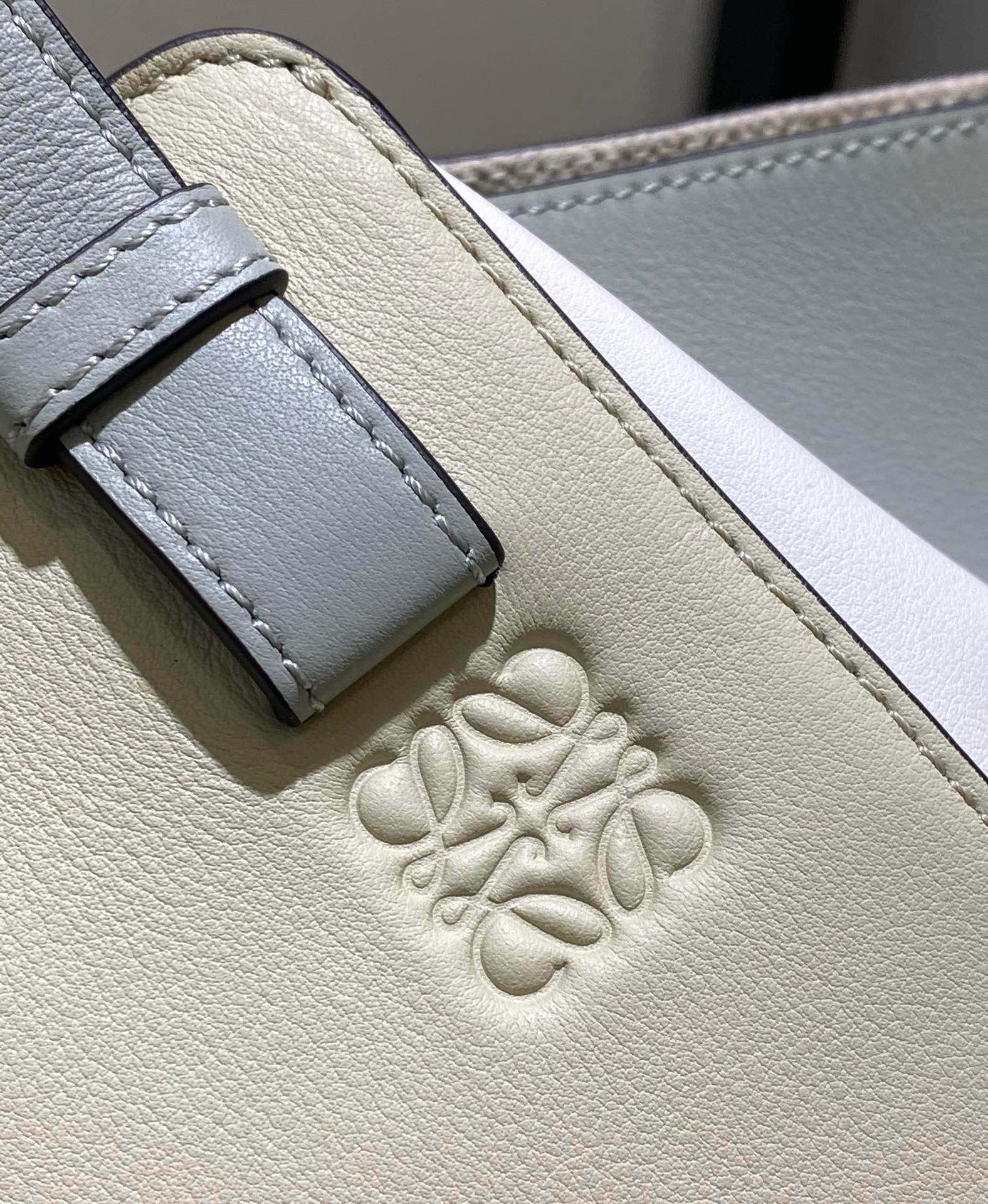 Loewe Hammock Bag-29*26*14CM