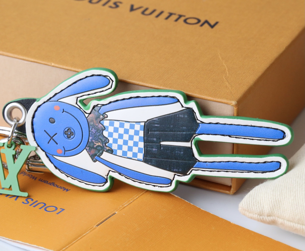 l**is V*t*n key holders