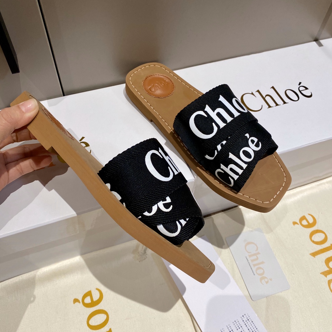 Chloe Slides