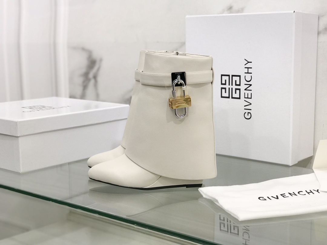 Givenchy Boots(EU35-42)