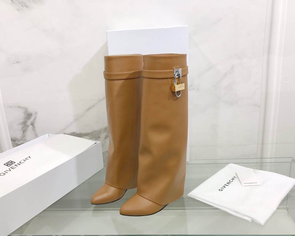 Givenchy Boots(EU35-42)