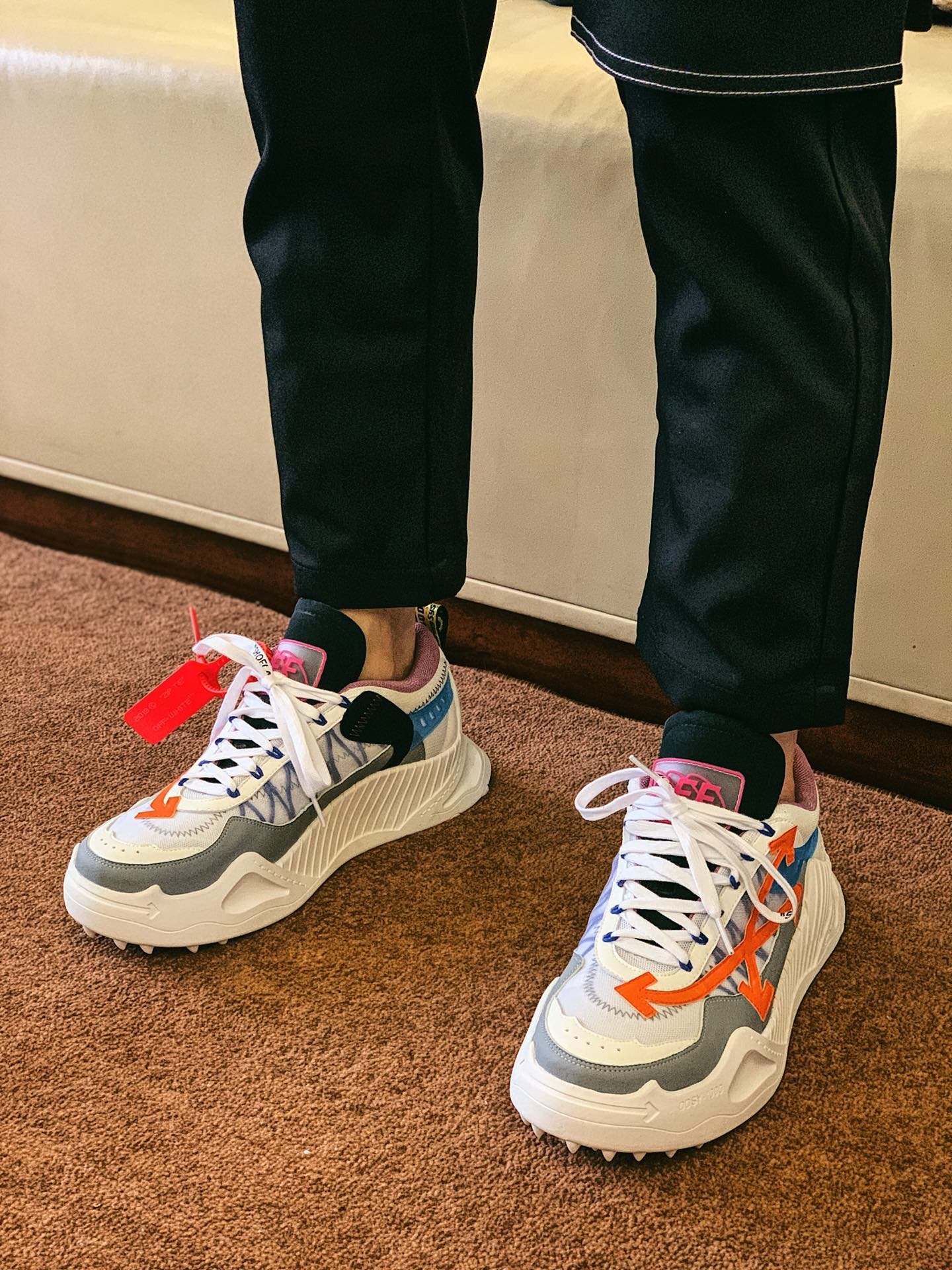 OFF-WHITE C/O ODSY-1000 SNEAKERS