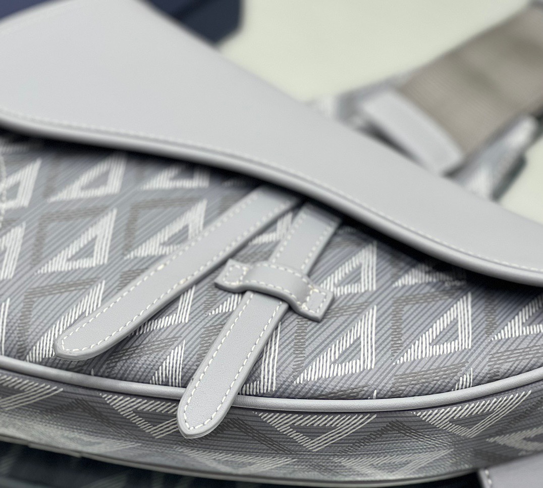 D*or saddle bag-20 x 28.6 x 5cm