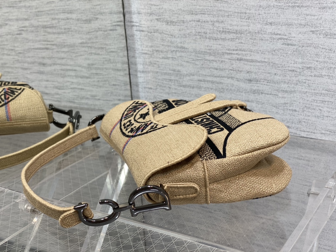 D*or saddle bag-20 x 28.6 x 5cm