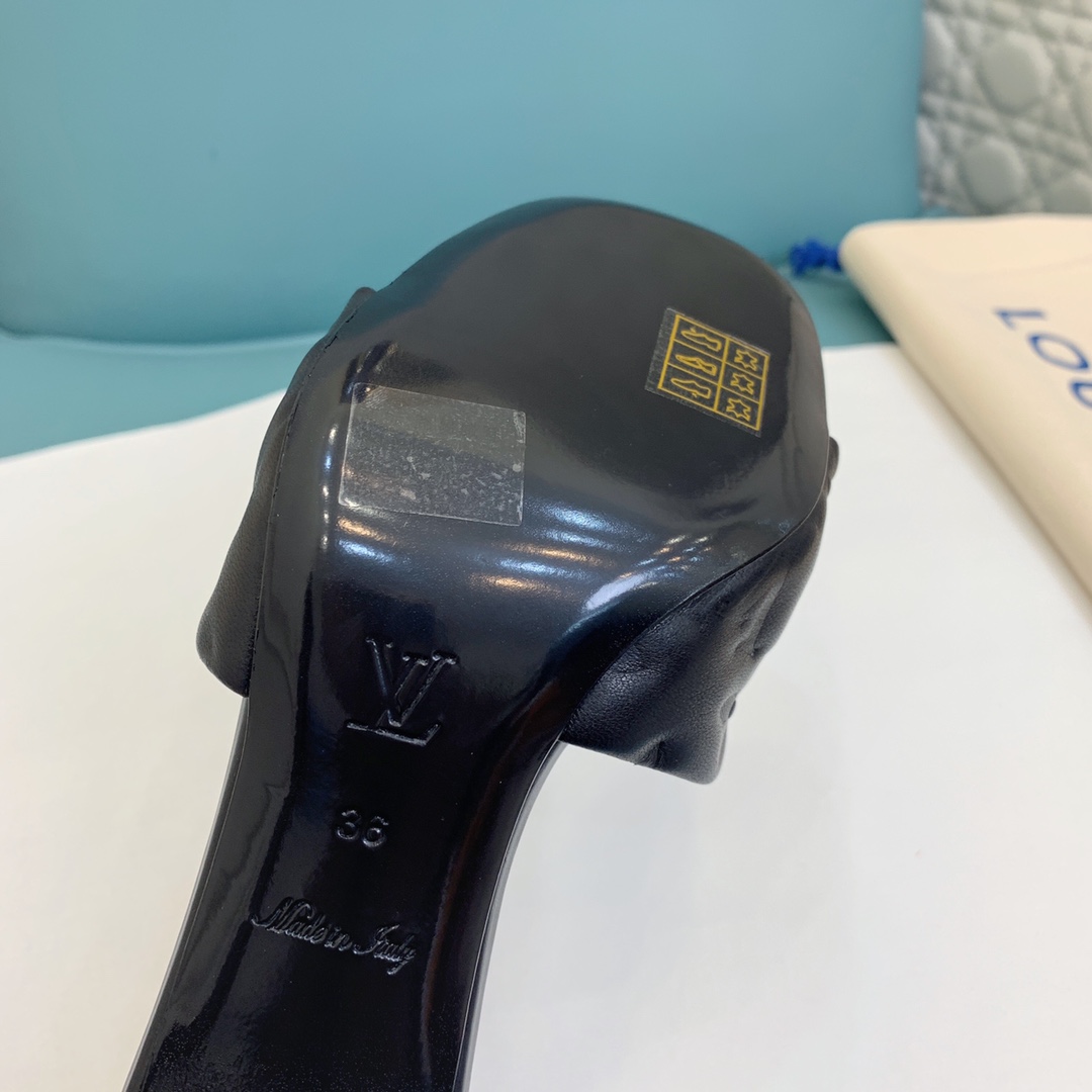 l**is V*t*n sandals-8cm