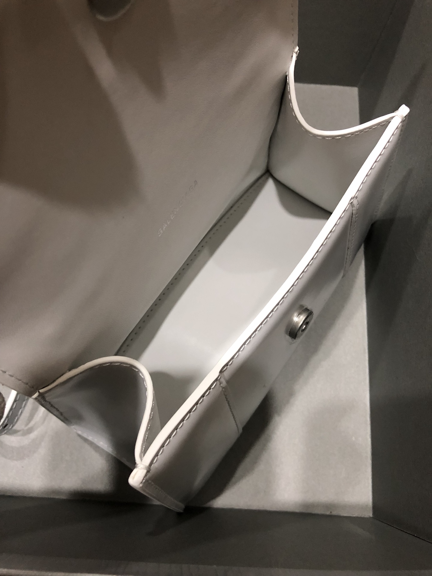 Ba*len*cia*ga small hourglass bag-13*8*19cm