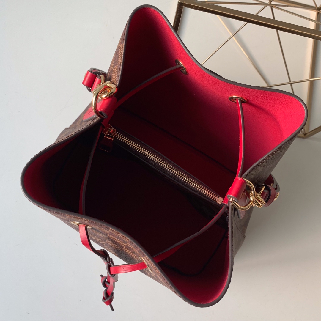 l**is V*t*n néonoé bucket bag -26x22x27cm