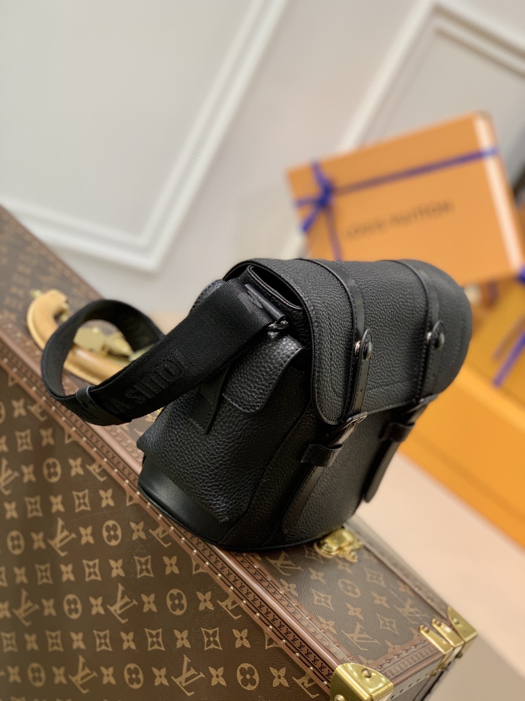 l**is V*t*n christopher handbags-m58476-25*29*9cm