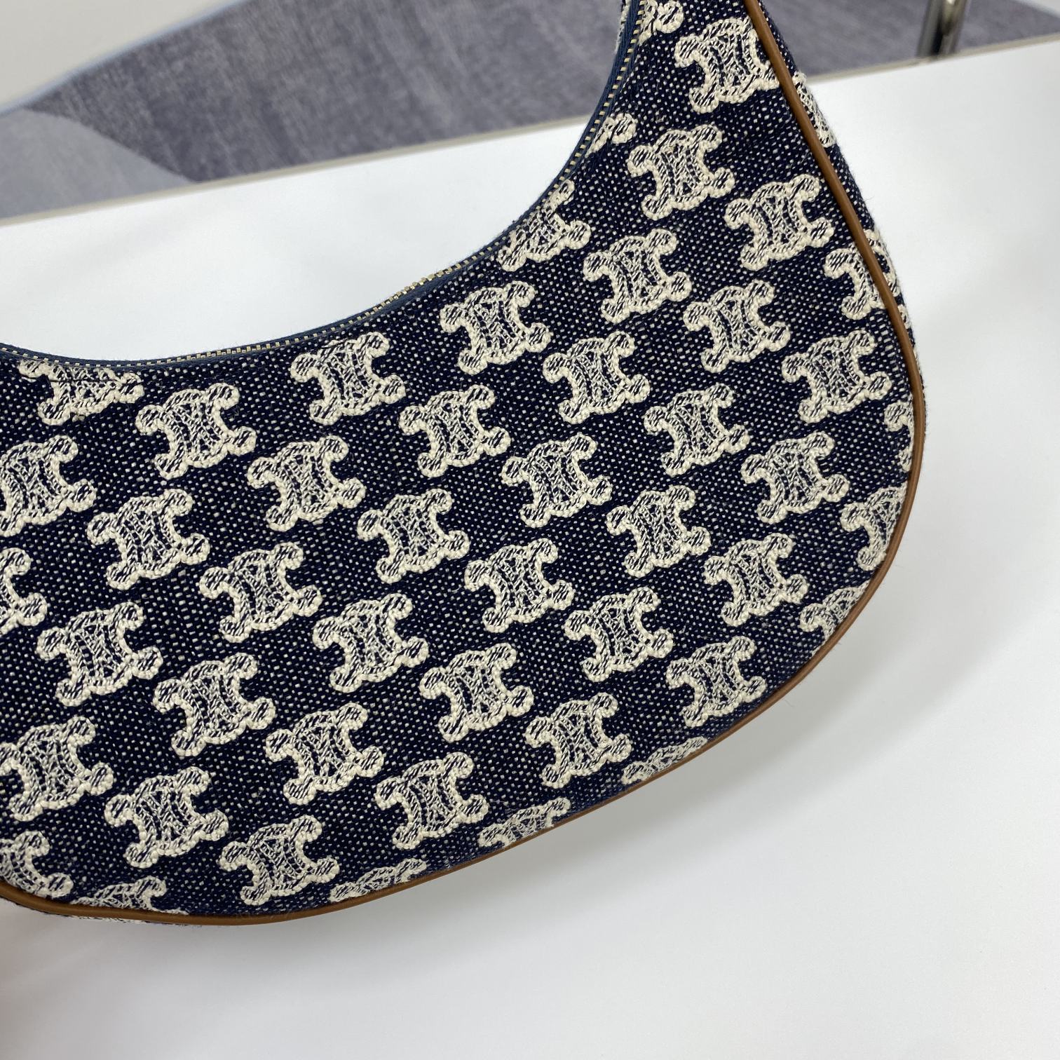 Celin Ava Triomphe Bag-23*14*7CM