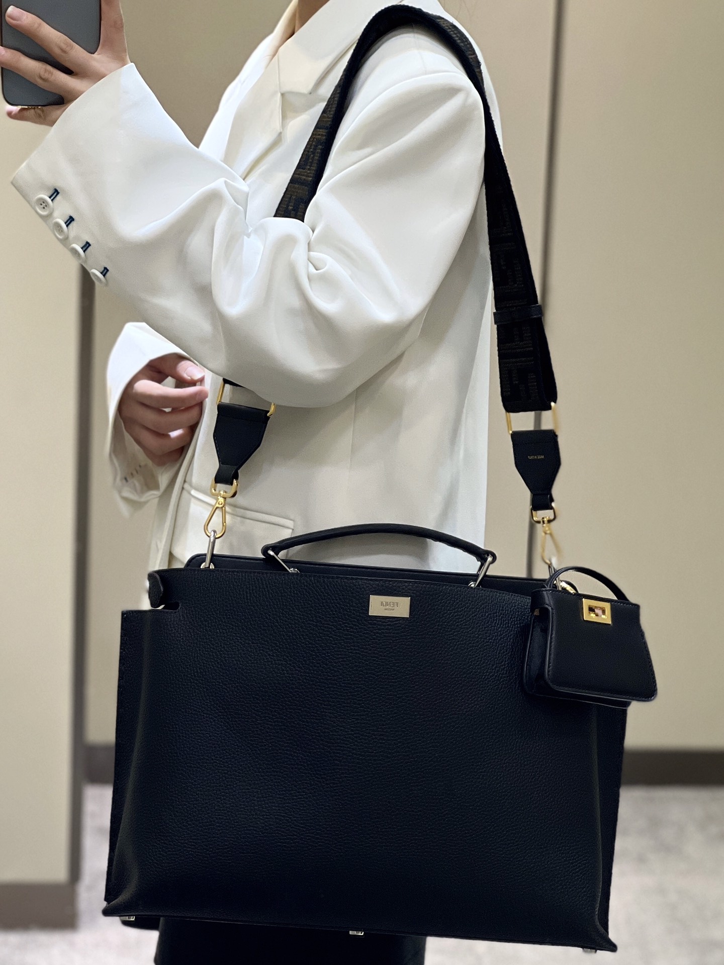 F**di peekaboo-41x13x29cm