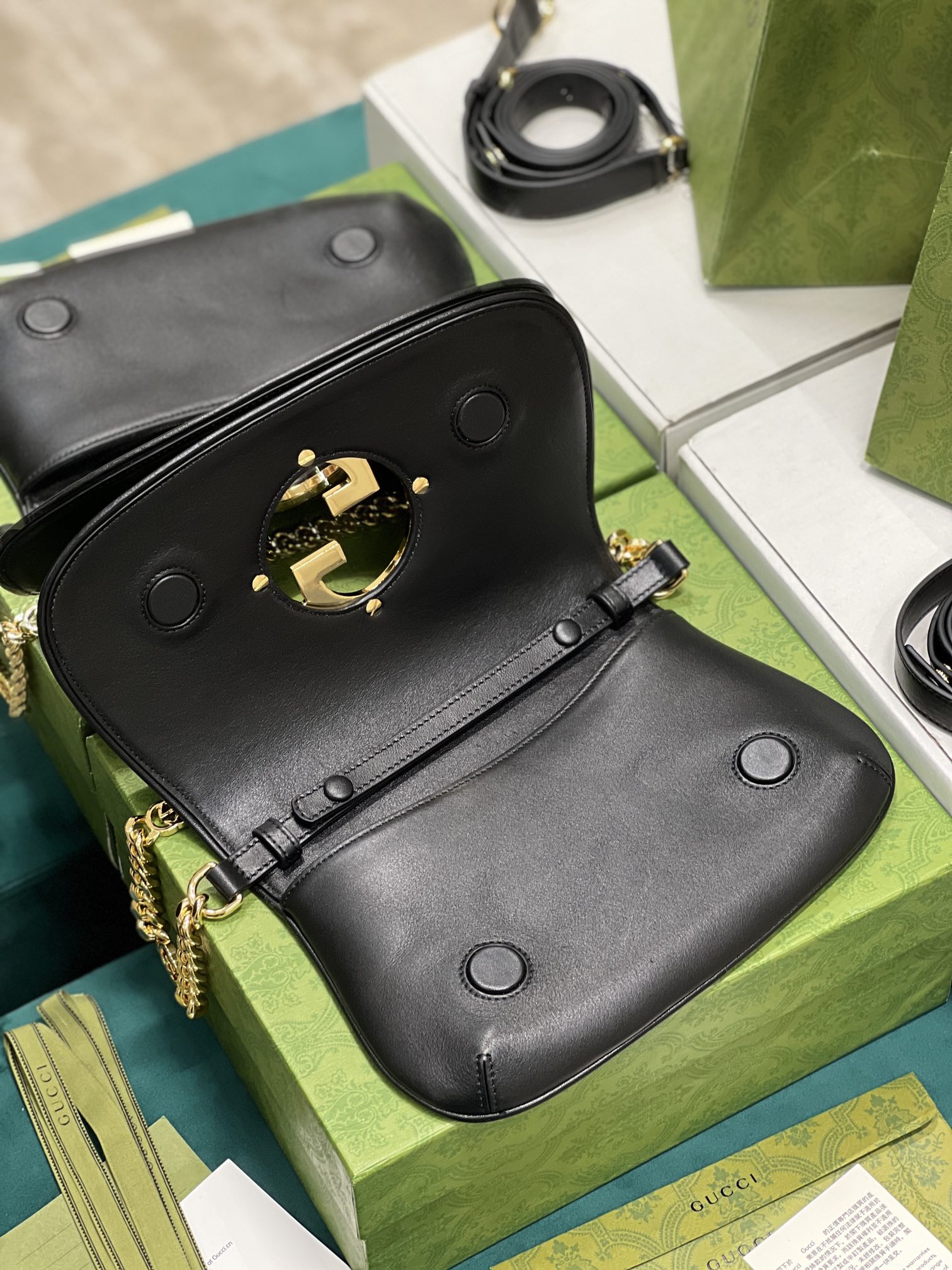 G*u*i blondie shoulder bag-28*16*4cm