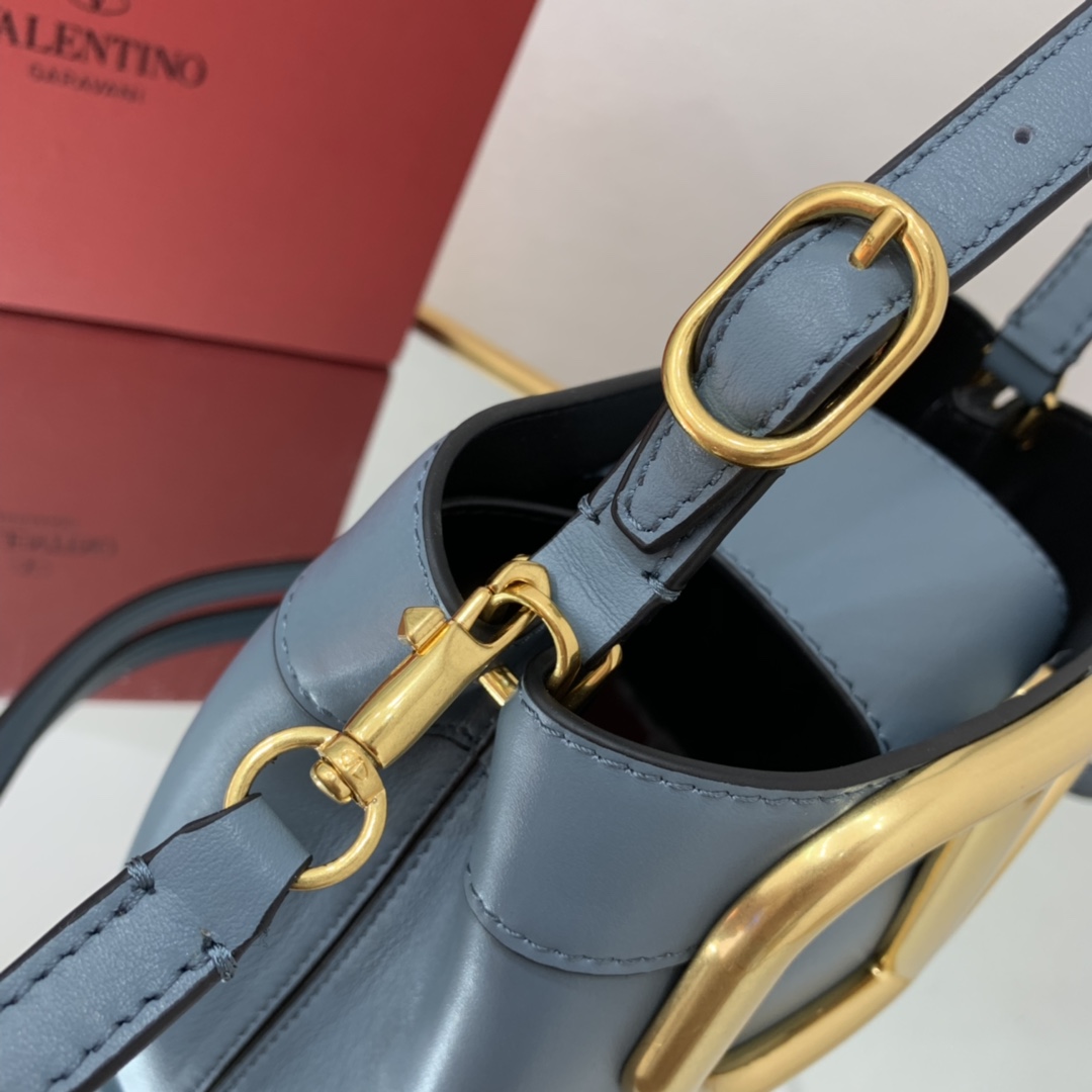 valentino garavani S*pervee bag-20*19*12cm
