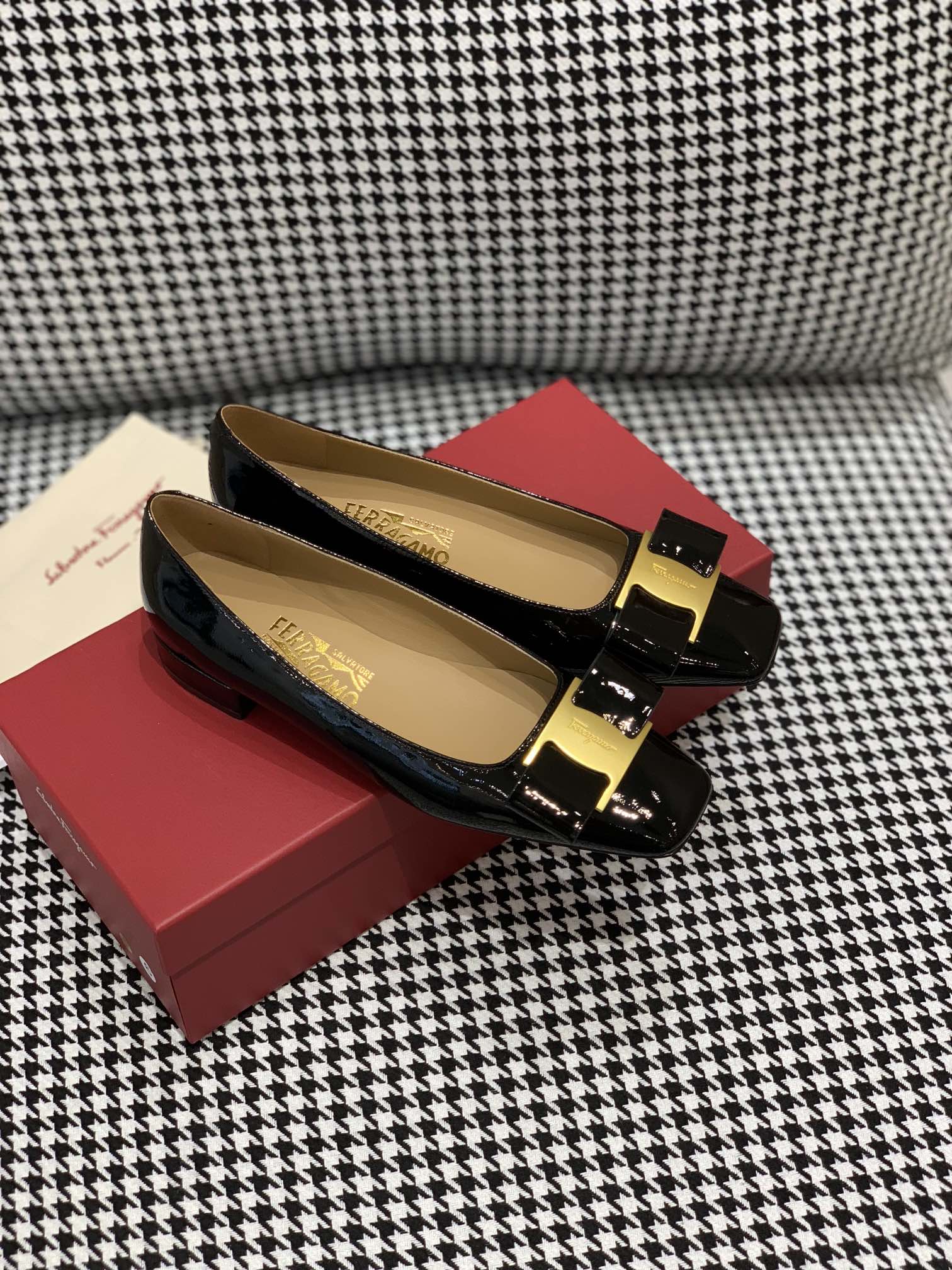 Salvatore Ferragamo-2CM