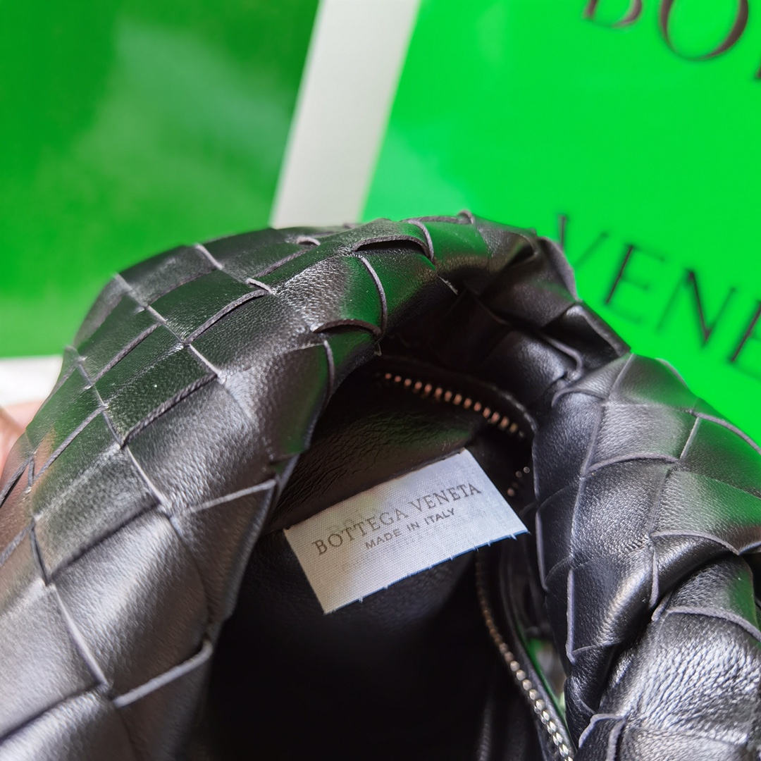 Bo*te*ga ve*ne*ta jodie hobo-23x28x8cm