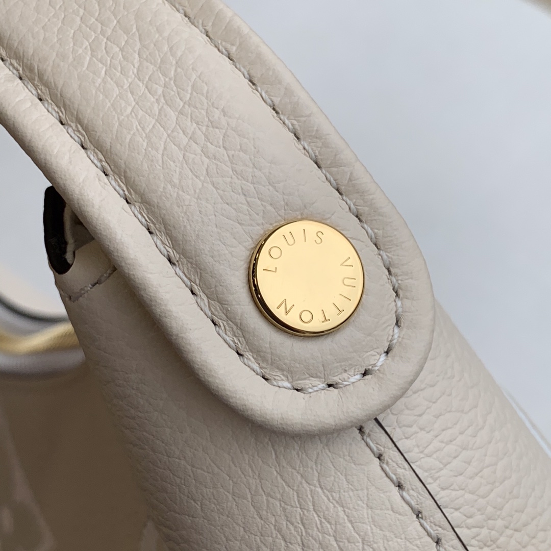 l**is V*t*n marshmallow hobo-24*22*13cm