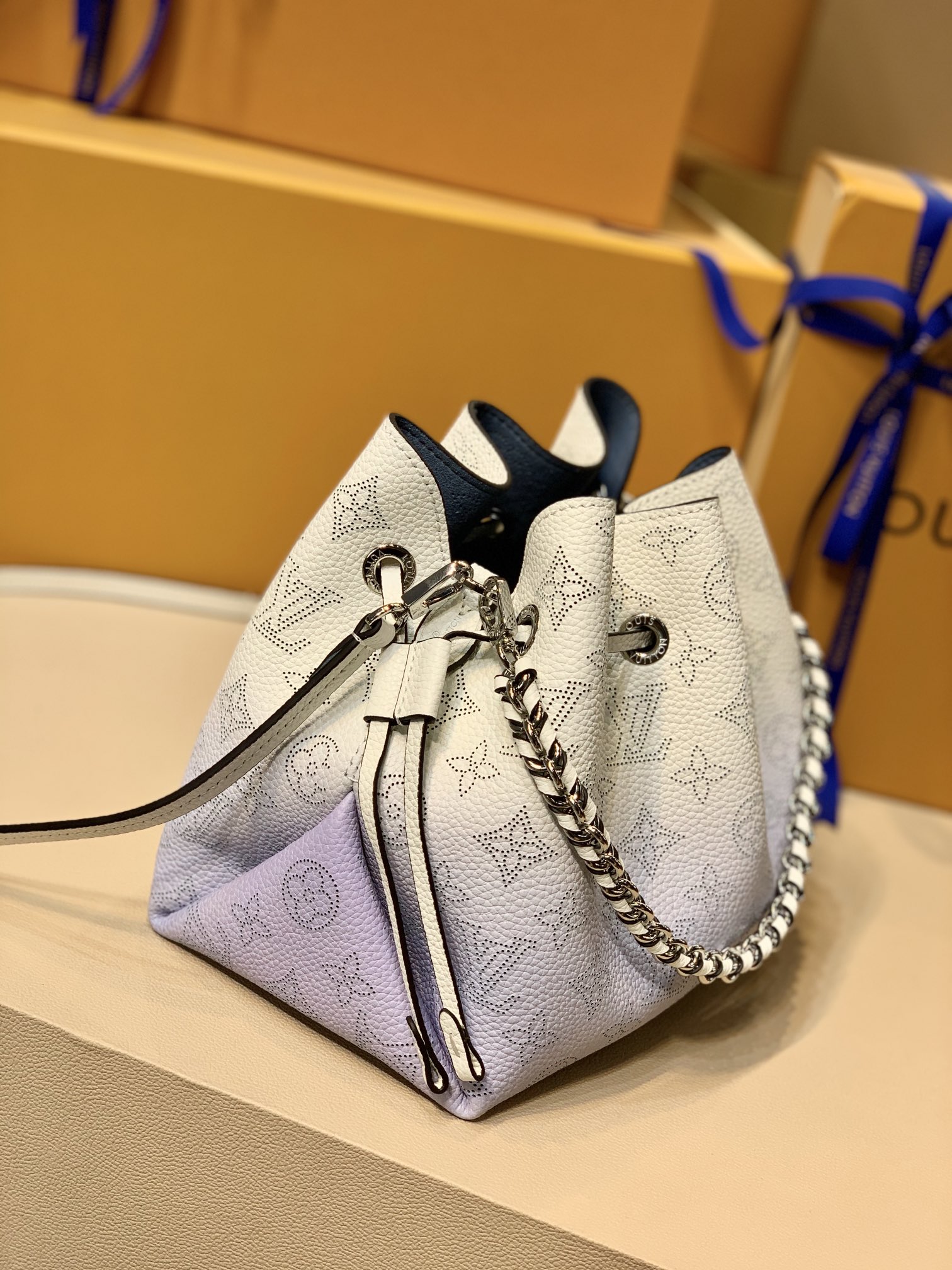 l**is V*t*n bella tote bag-m57201-19*22*14cm