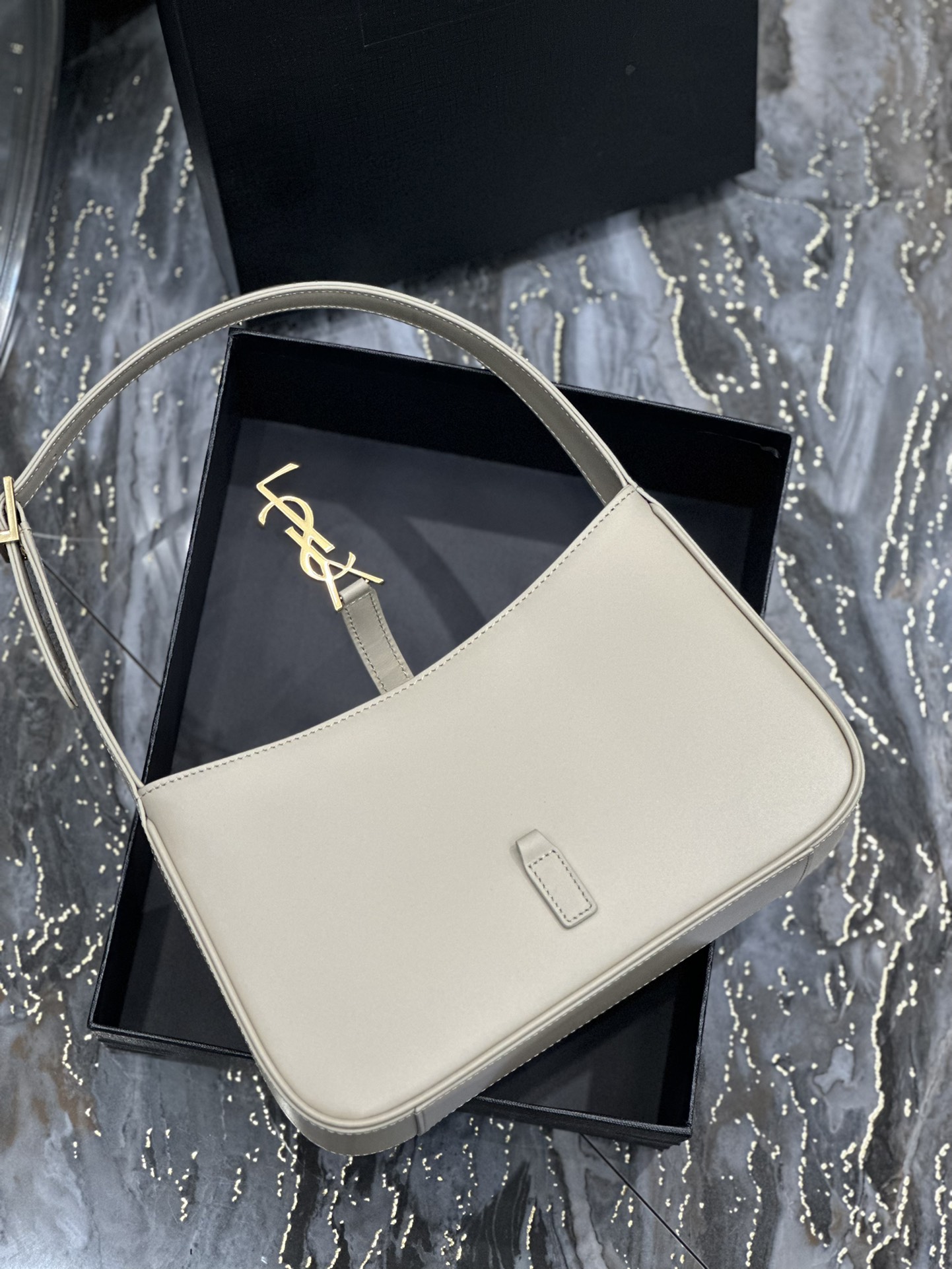 YSL Le5A7 Vintage Bag-25X14X10CM