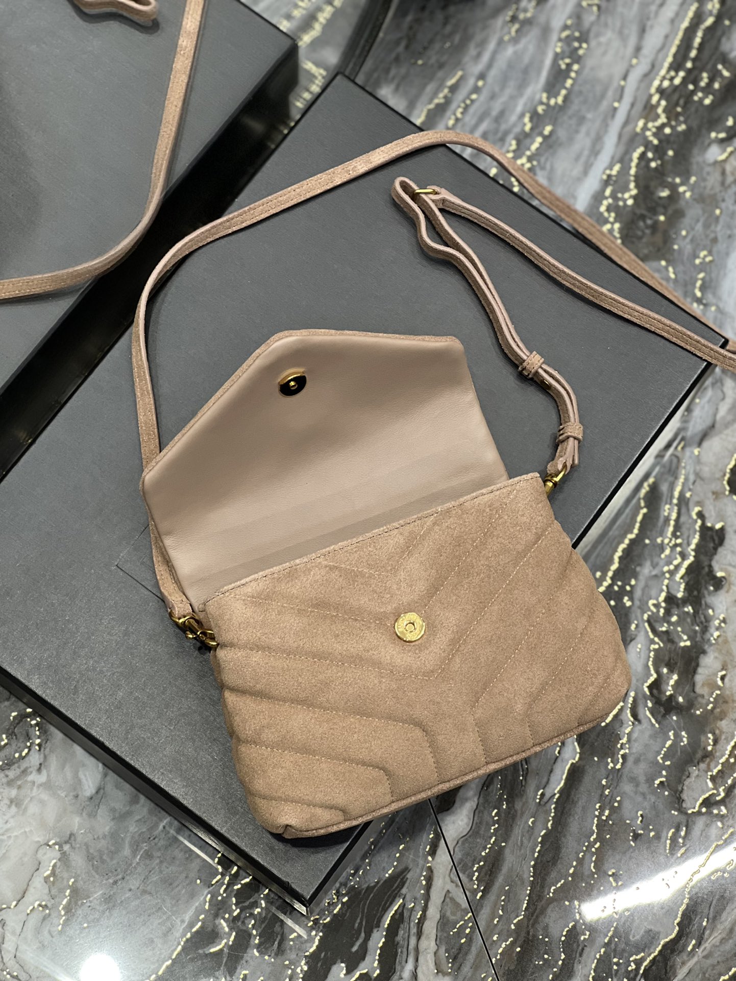 YSL LouLou Bag-20*14*7CM