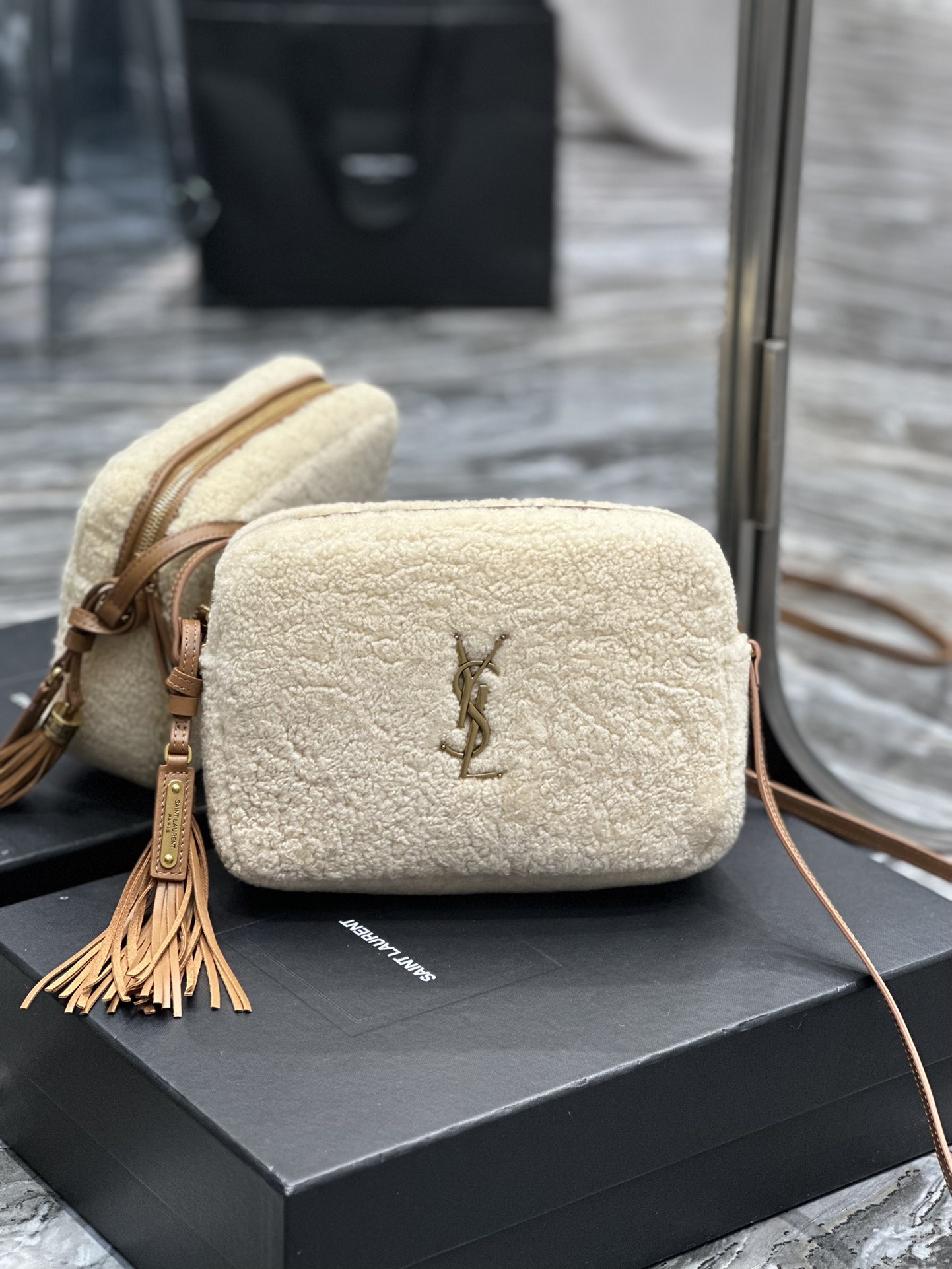YSL Lou Camera Bag-‎23x16x6CM