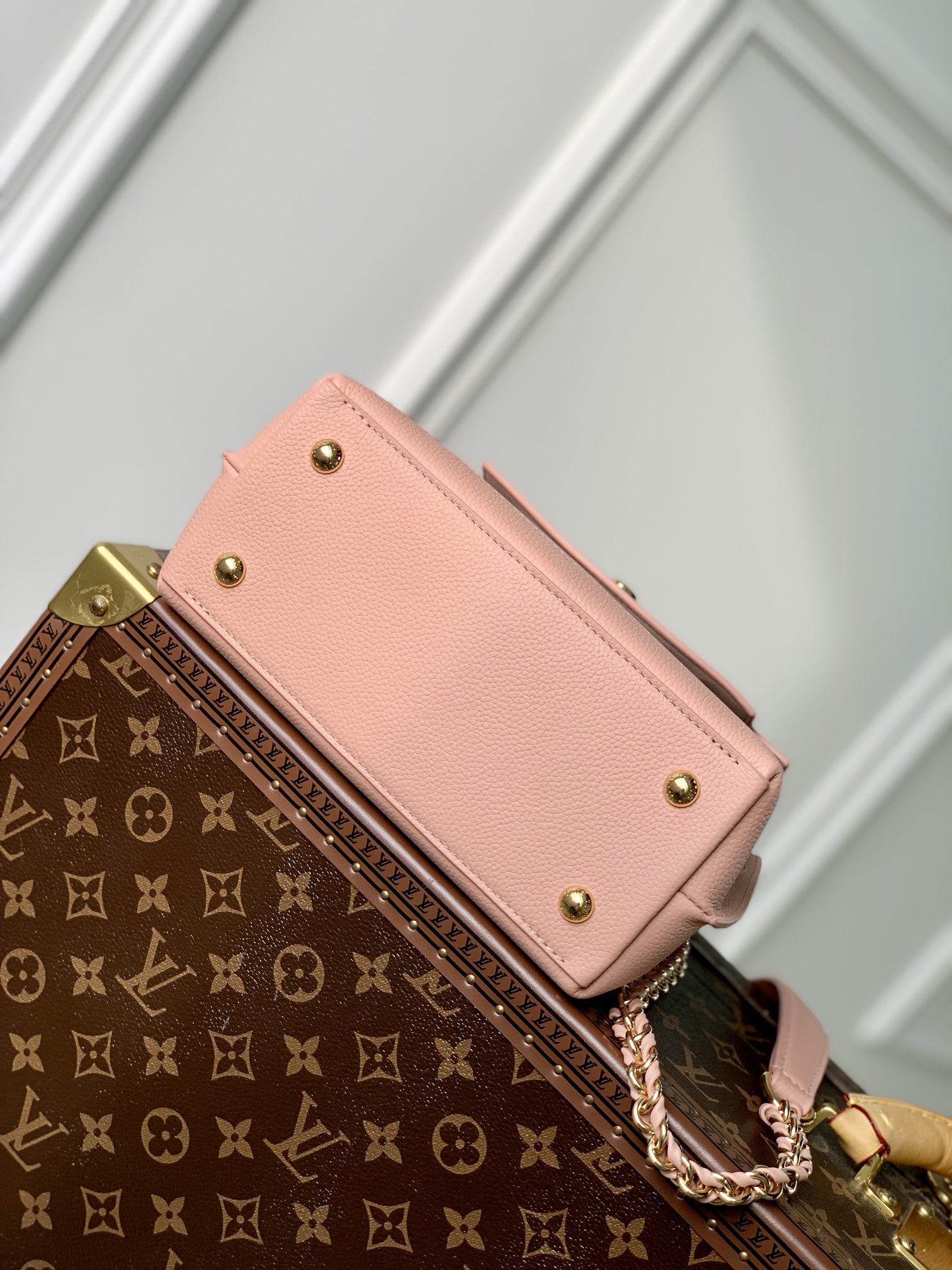 l**is V*t*n lockme ever 23x17x10cm