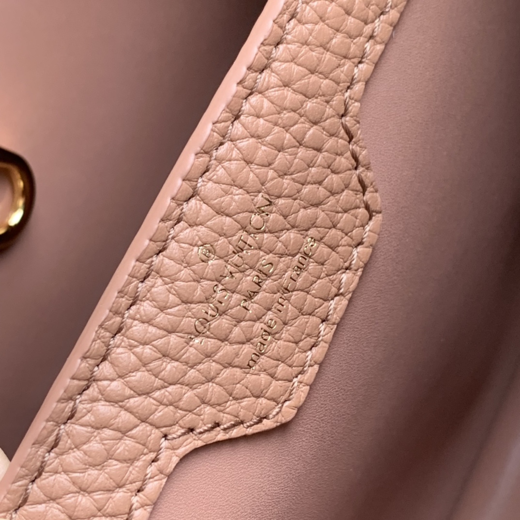 l**is V*t*n capucines bb-27*18*9cm