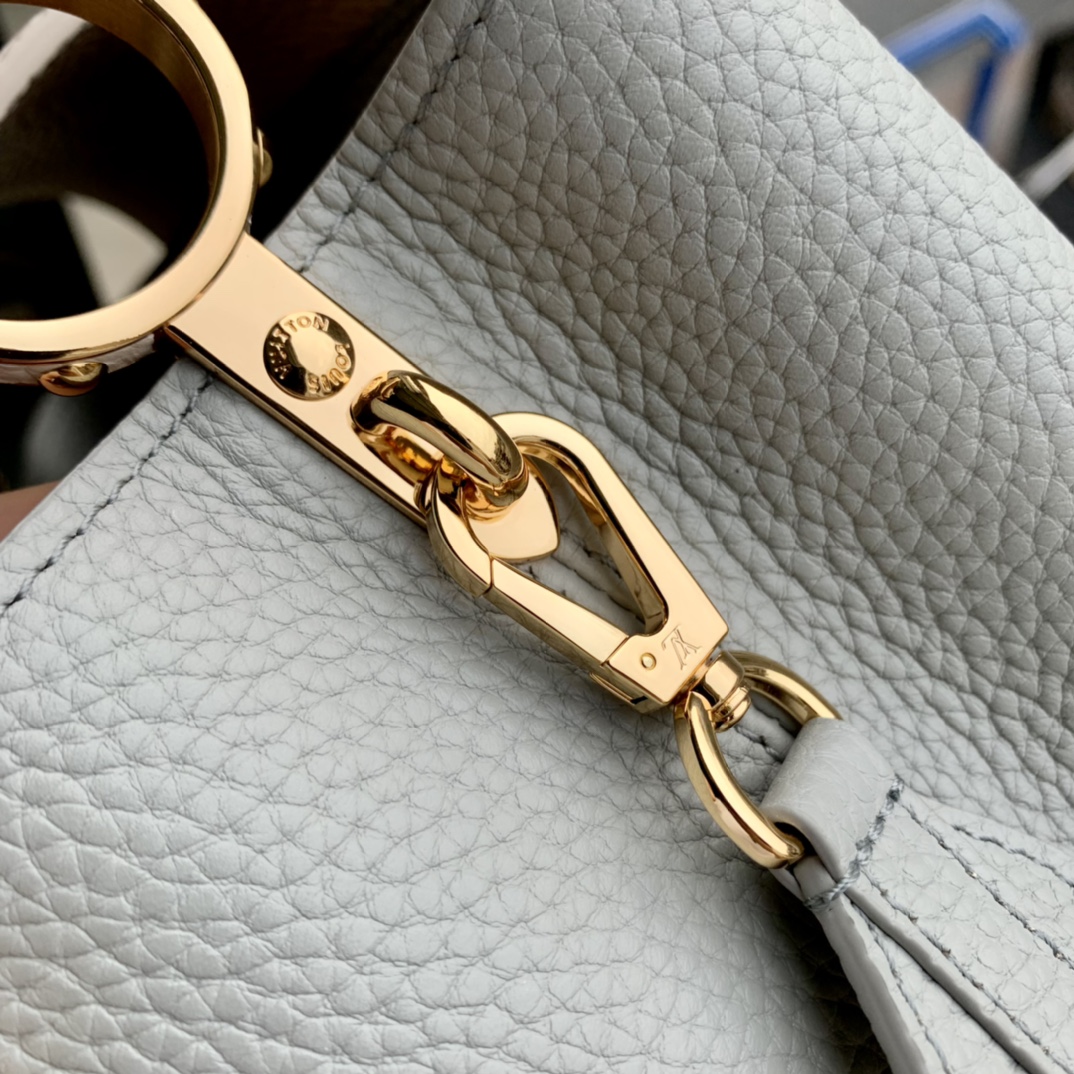 l**is V*t*n capucines bb-27*18*9cm