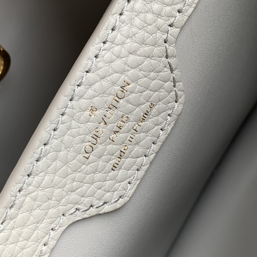 l**is V*t*n capucines bb-27*18*9cm