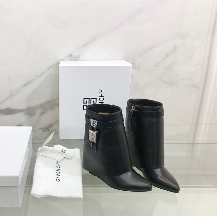 Givenchy Boots(EU35-42)