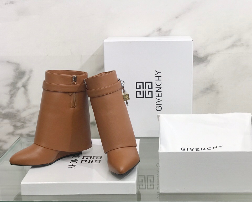 Givenchy Boots(EU35-42)
