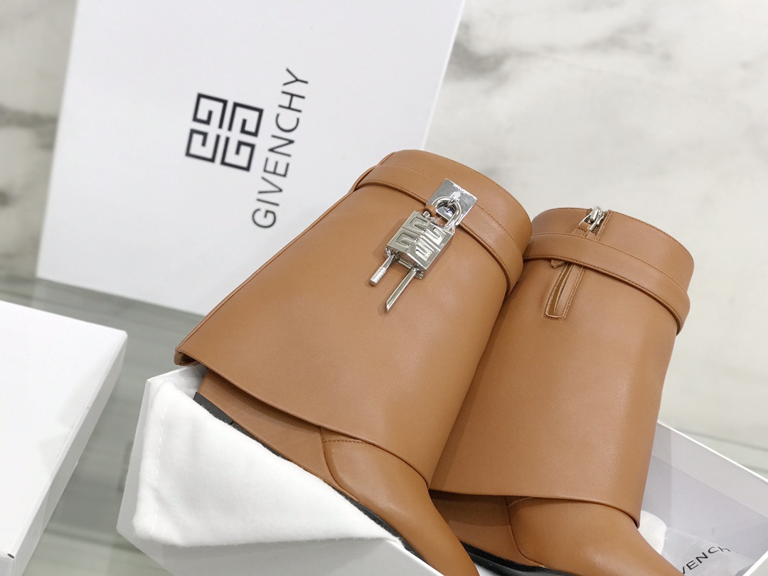 Givenchy Boots(EU35-42)