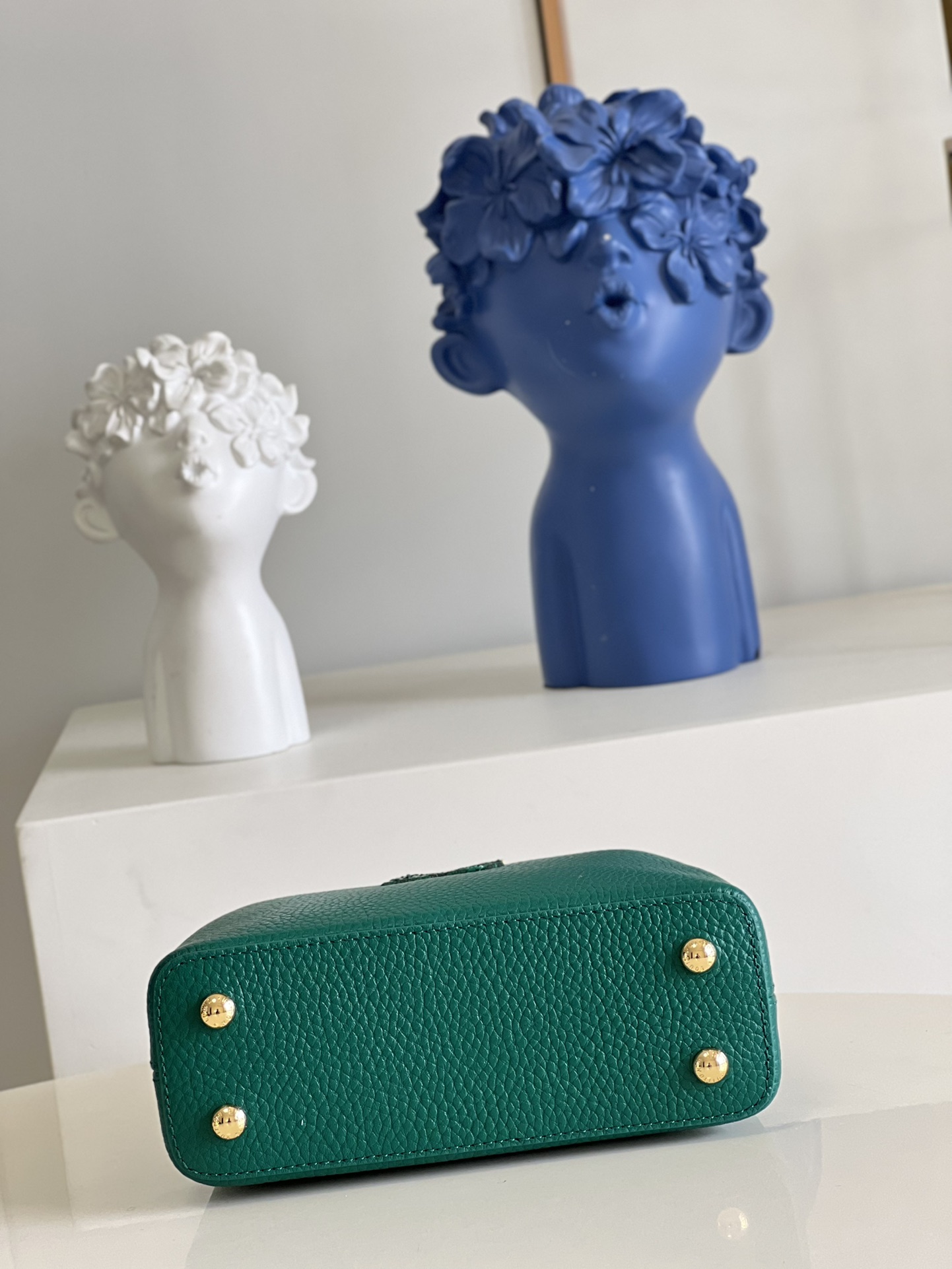 l**is V*t*n mini capucines handlebag-21*14*8cm