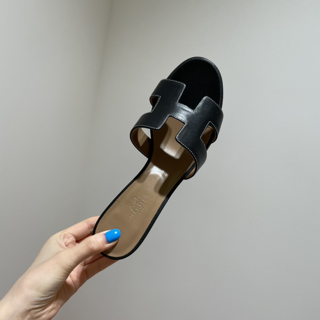 H**mes H**mes classic slippers