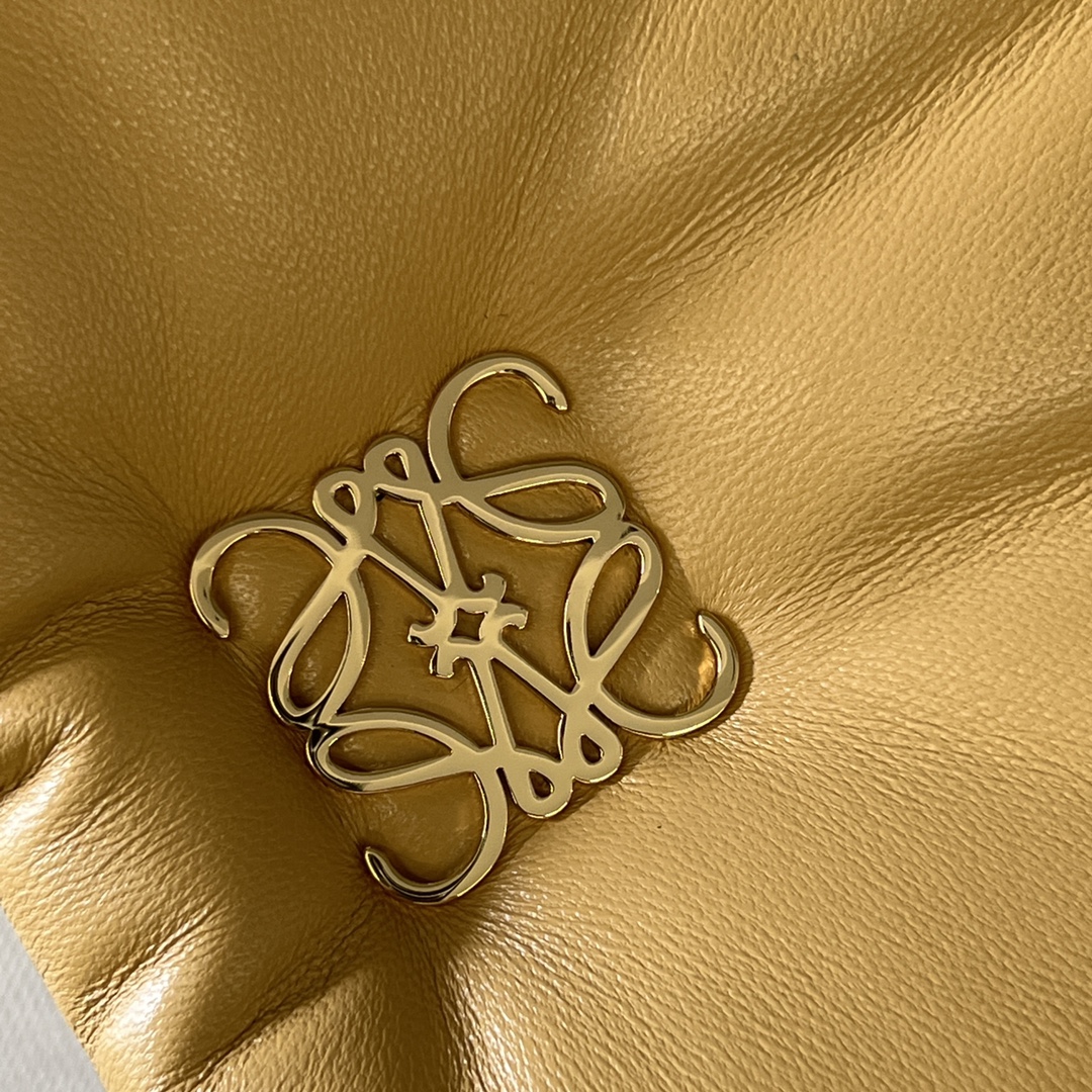 Loewe Puffer Goya Bag-23*13*6CM