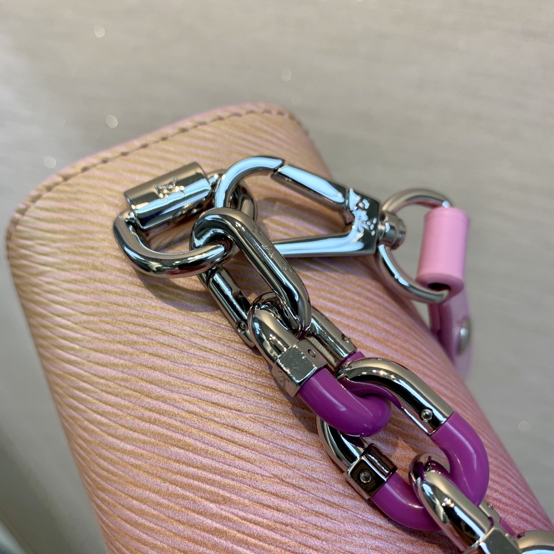 l**is V*t*n twist -18*13*9cm