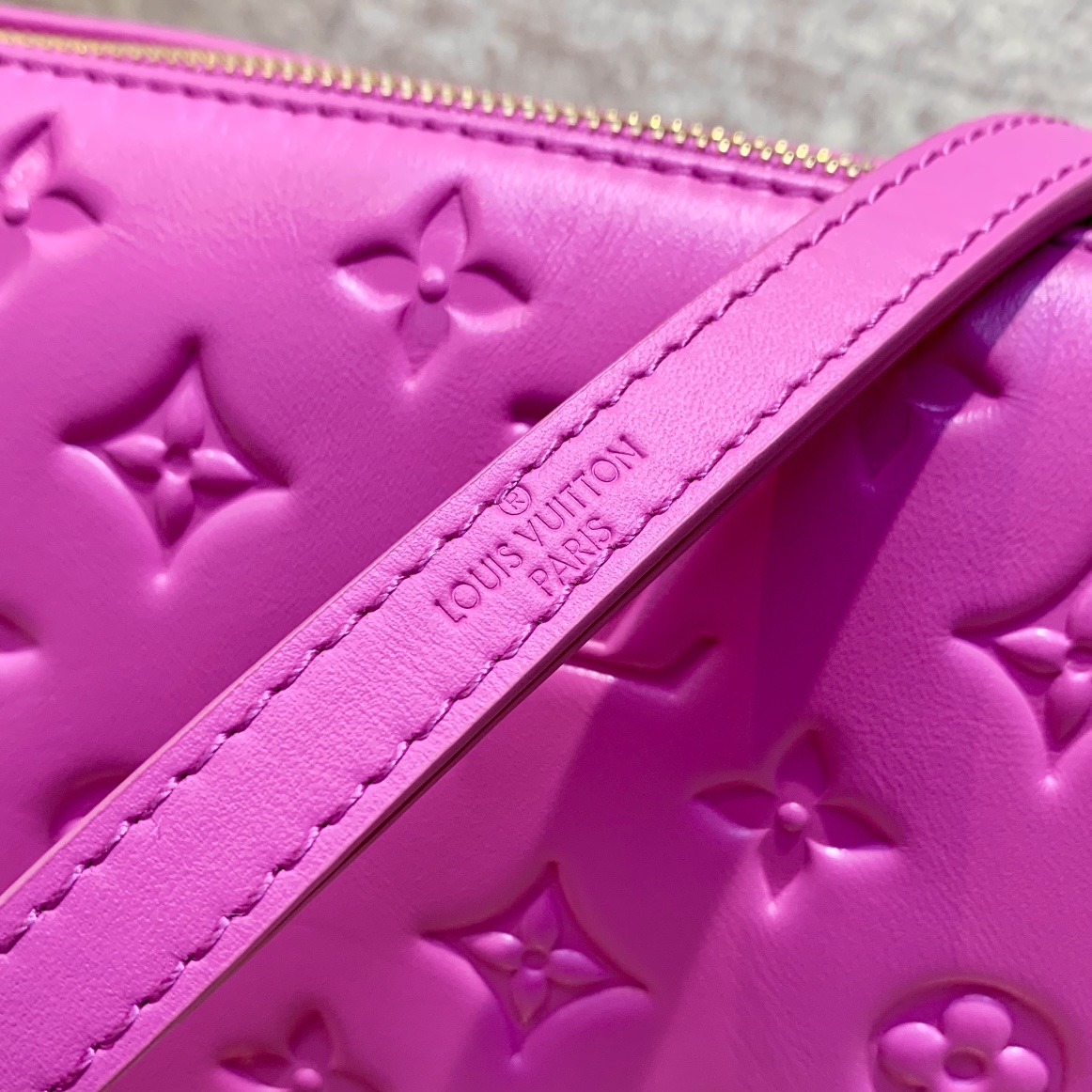 l**is V*t*n coussin bb bag-21*16*7 cm