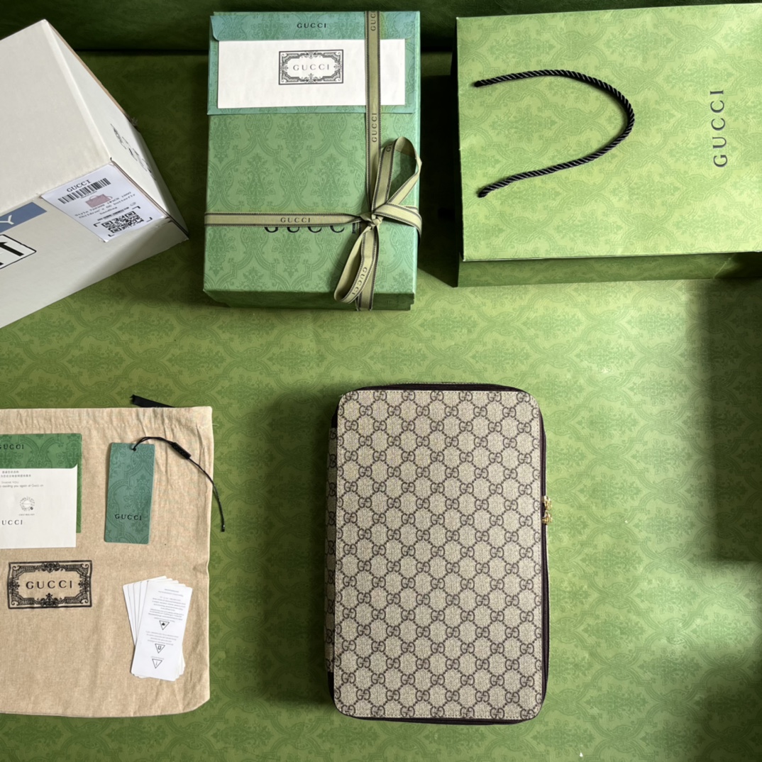 G*u*i pouch-33.5*21.5*8cm