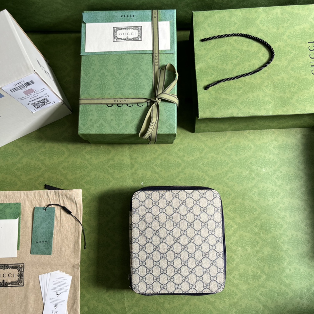 G*u*i pouch-22*8*19.5cm