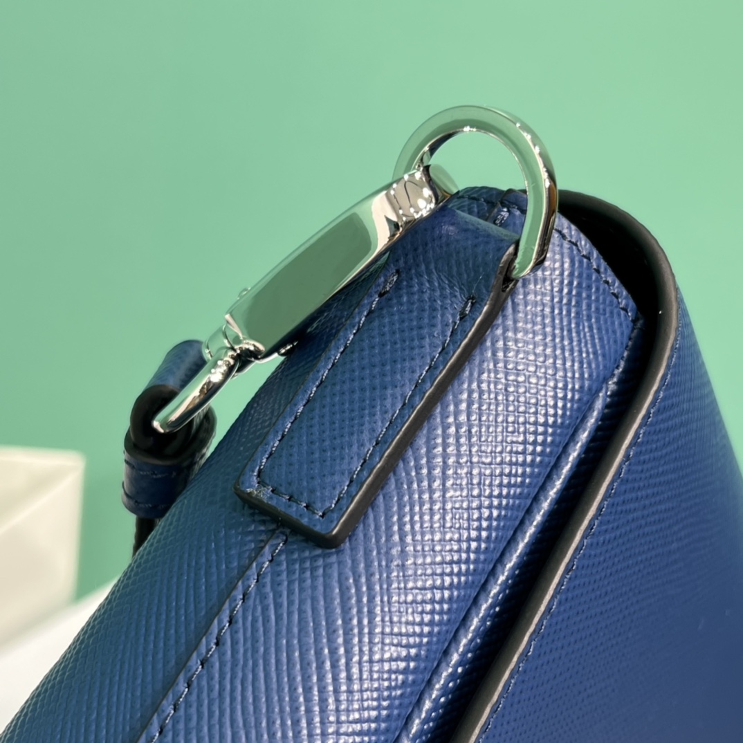 Pra*a crossbody bag-2vd046 -26*18*6.5cm