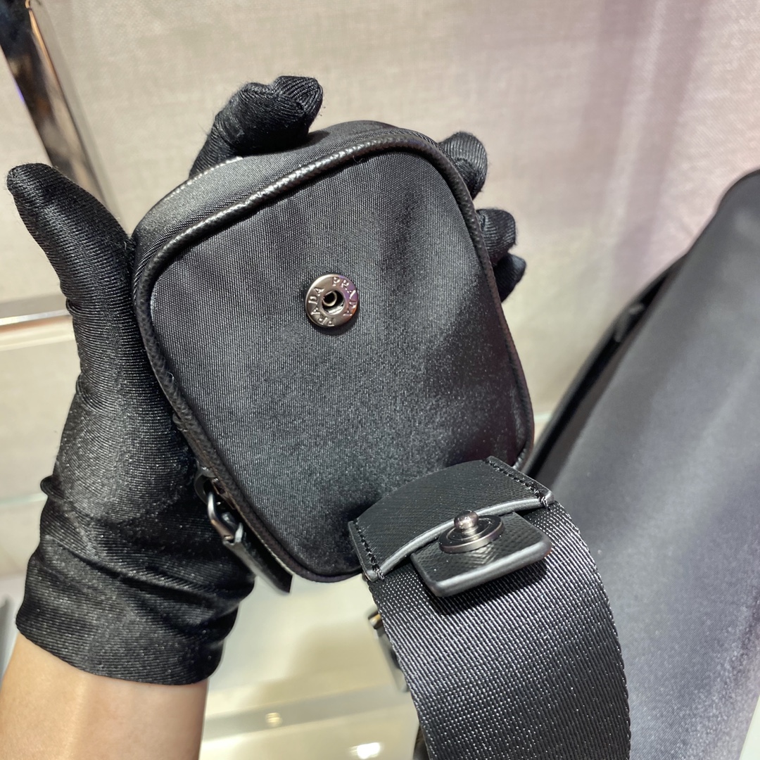 Pra*a 2vd039 messenger bag -33*24*8cm