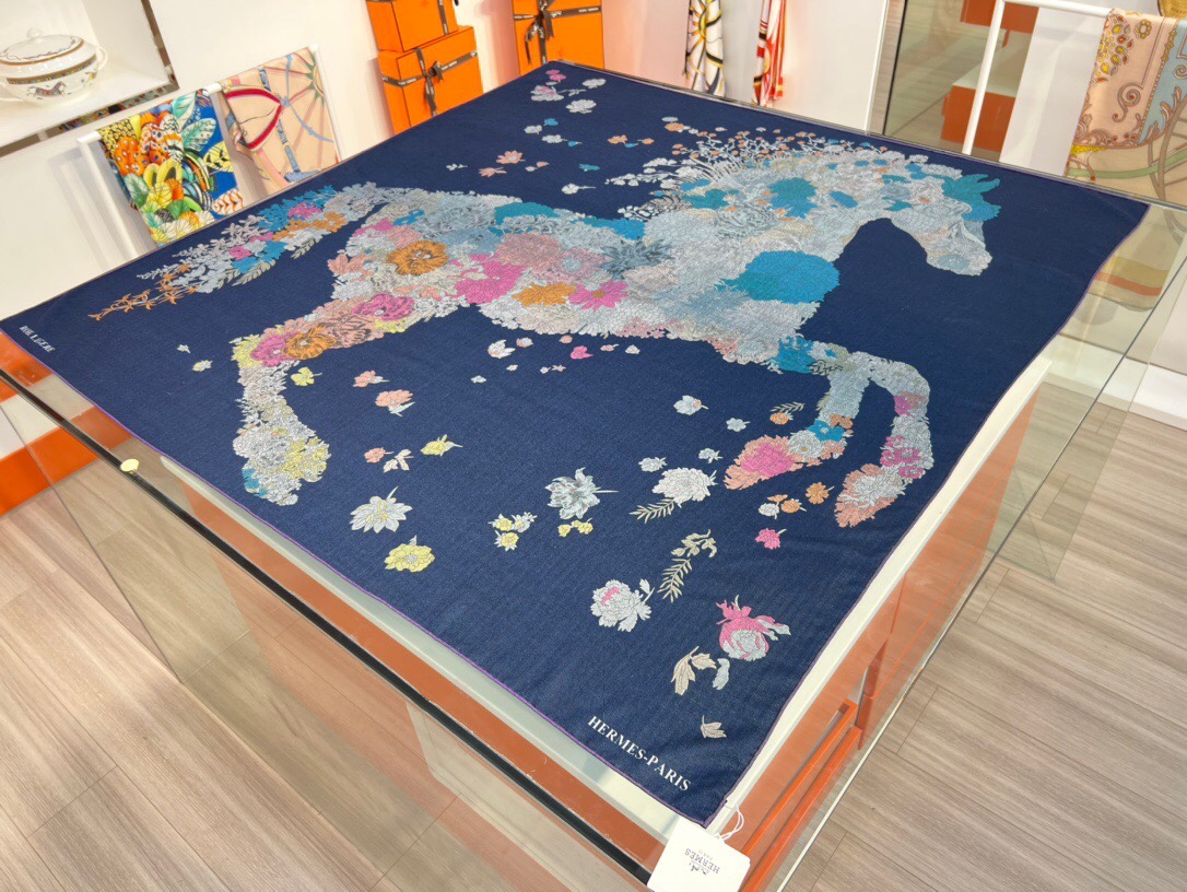H**mes shawls-140*140cm
