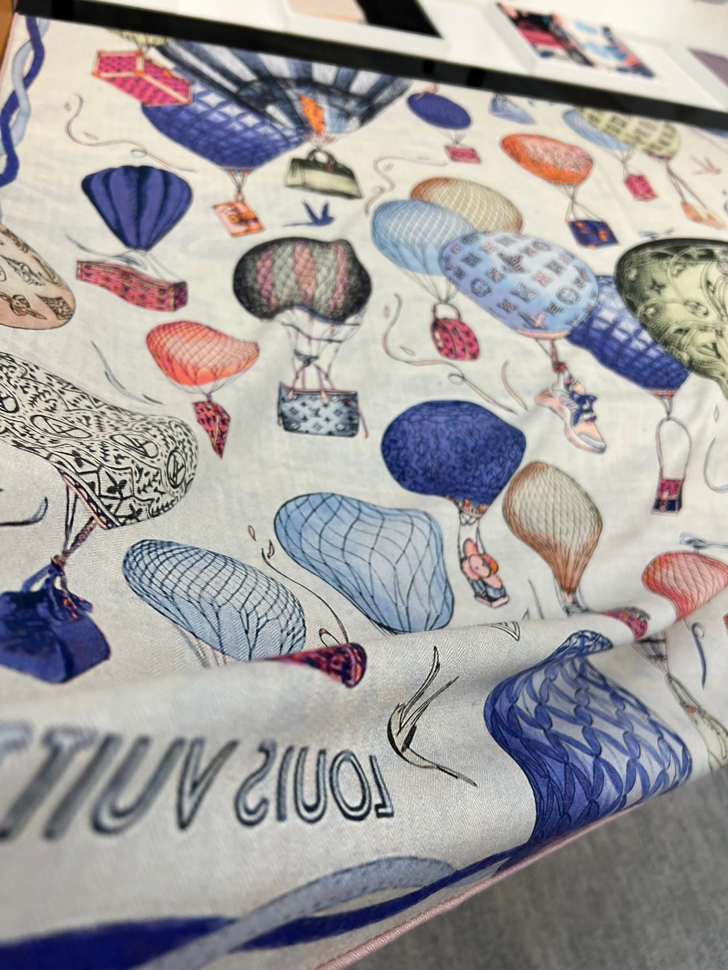 l**is V*t*n shawls-140*140cm