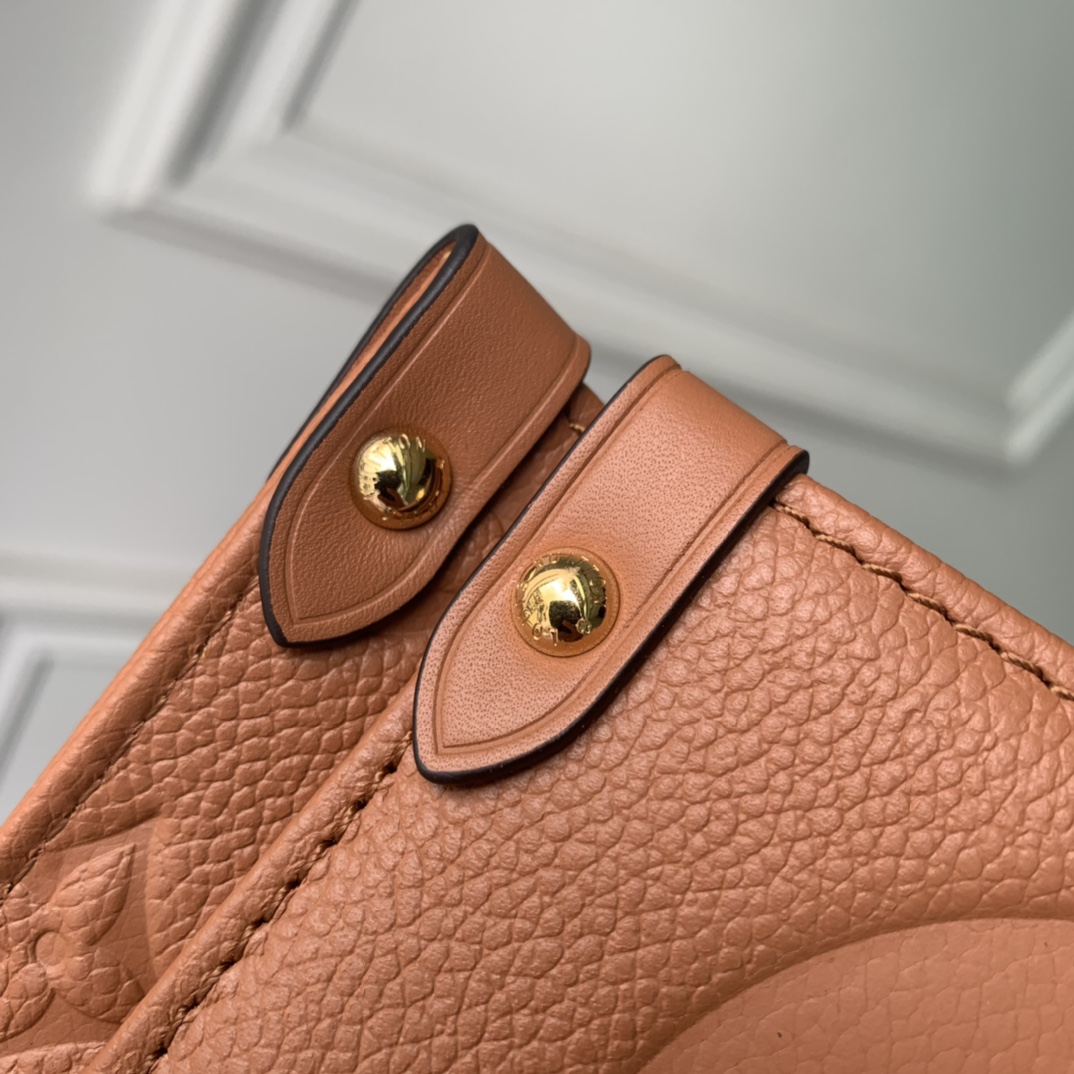 l**is V*t*n onthego handbag-41*34*19cm