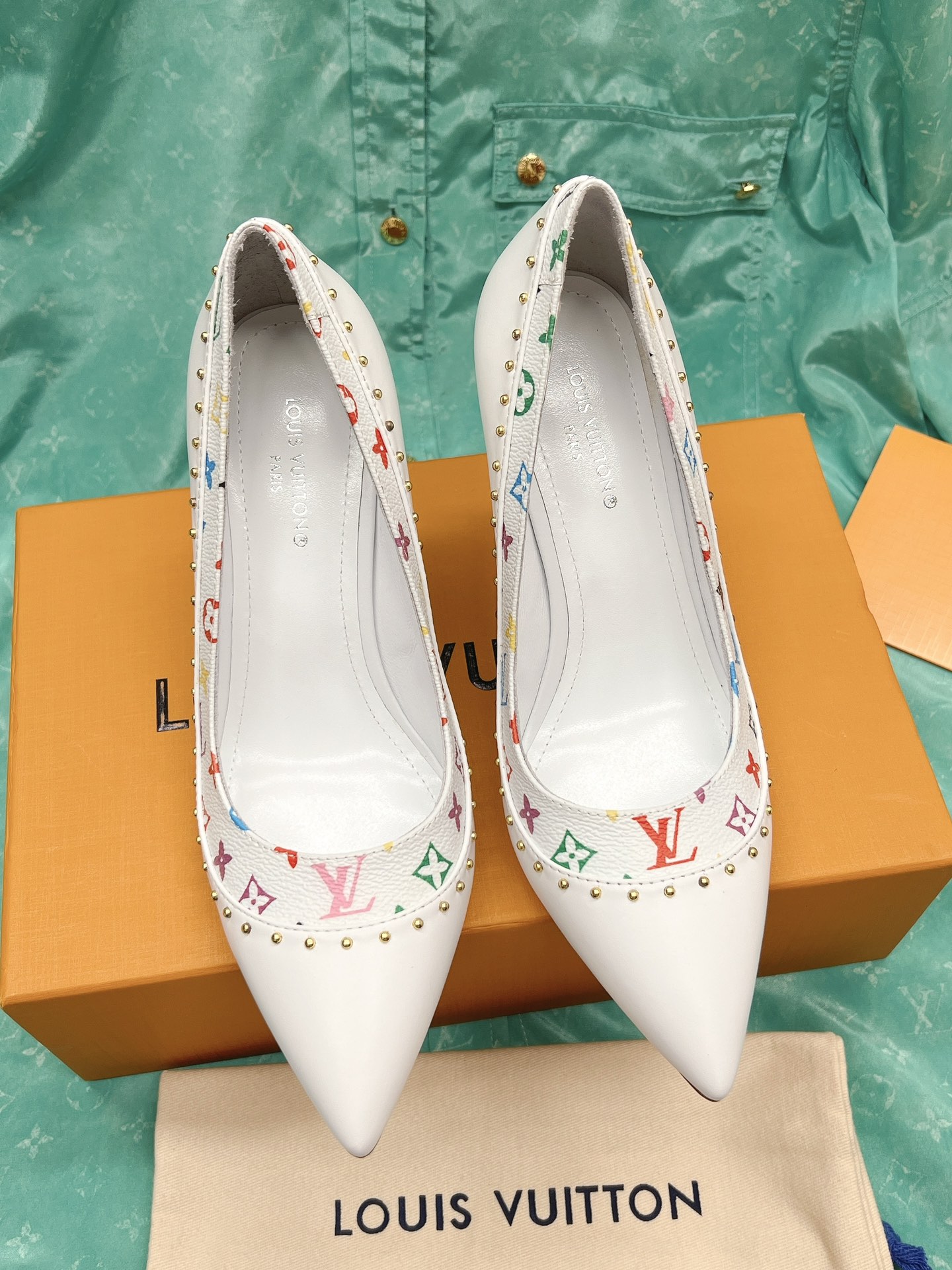 l**is V*t*n heel-10.5cm