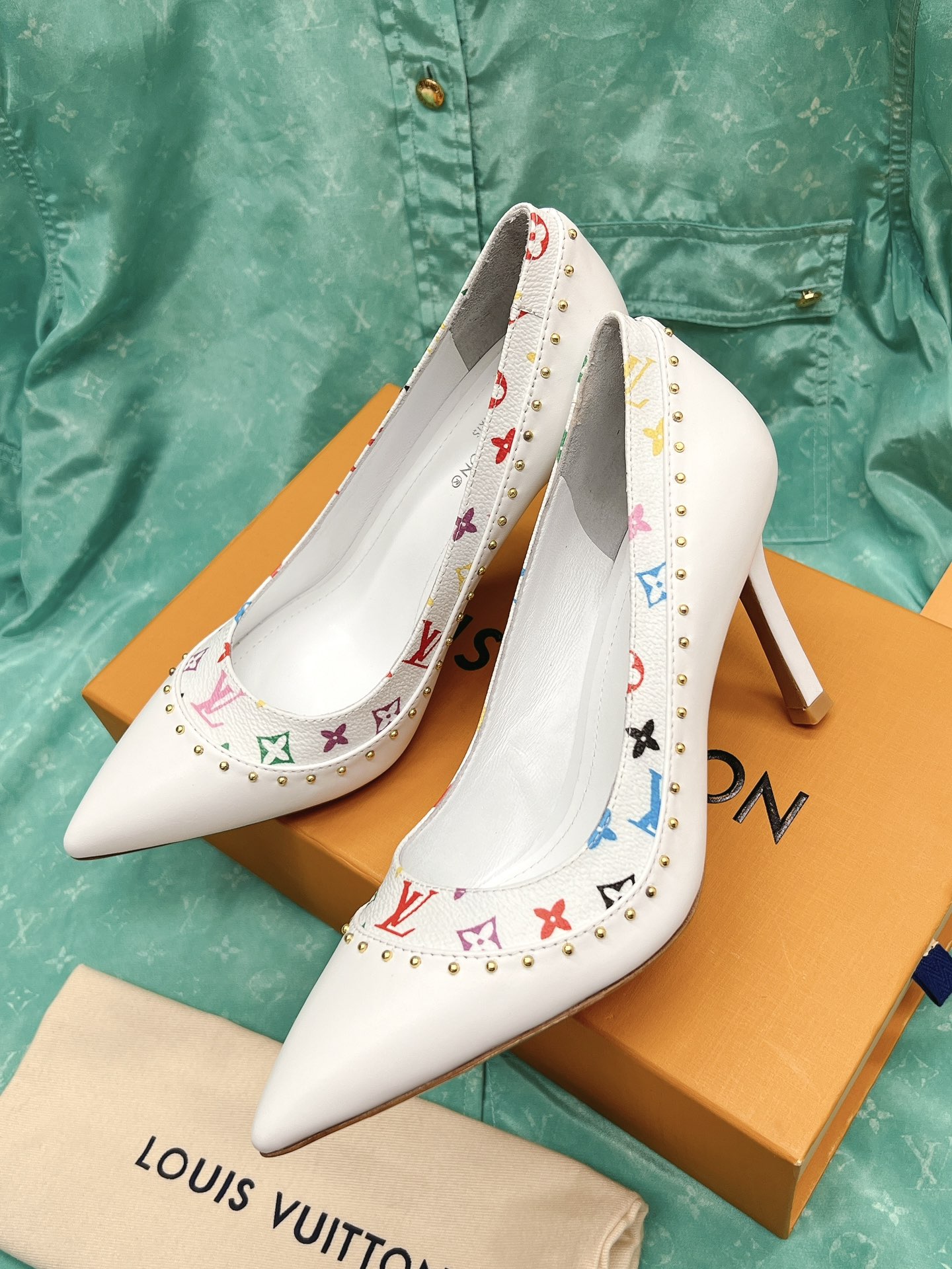 l**is V*t*n heel-10.5cm