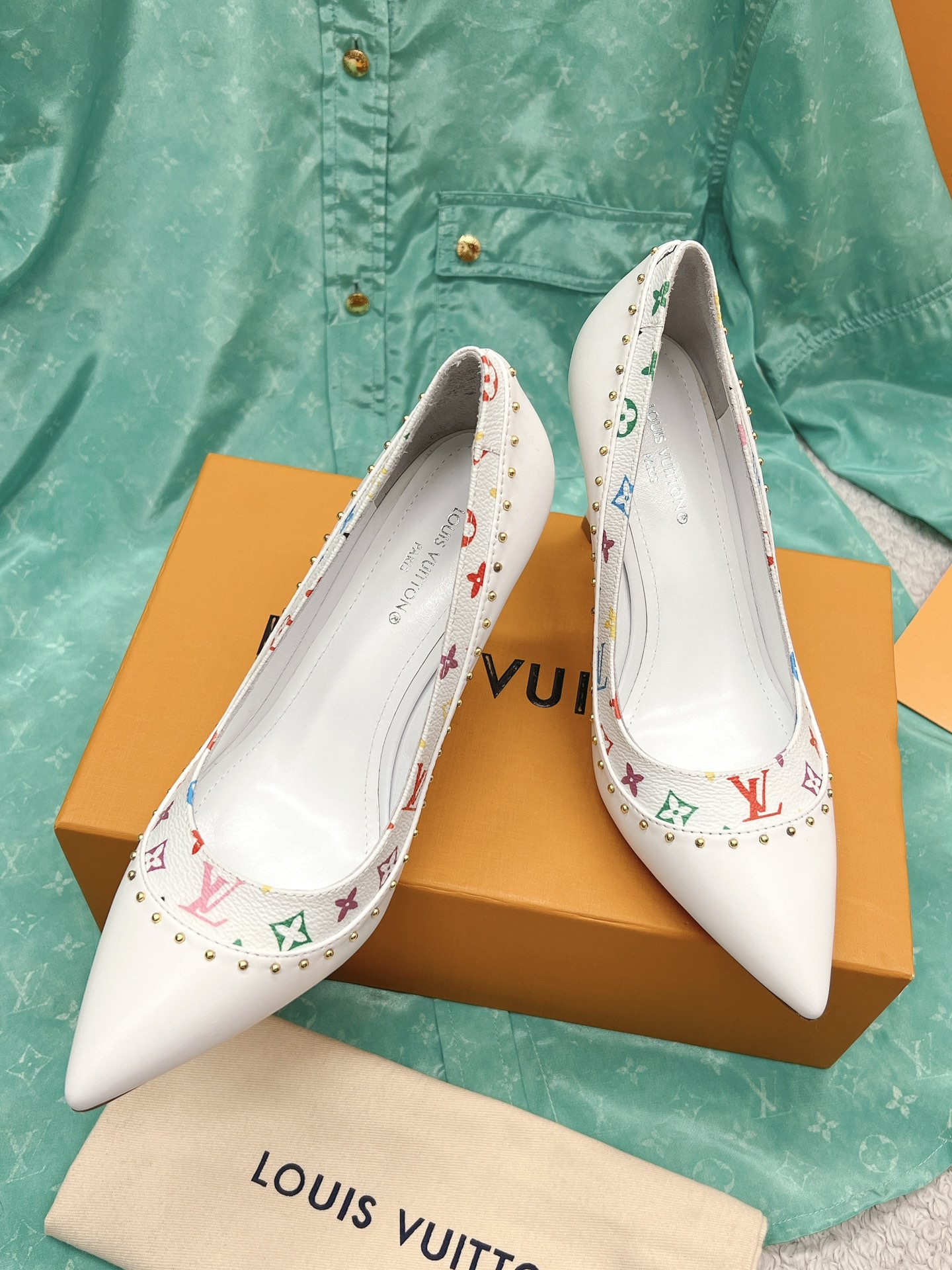 l**is V*t*n heel-10.5cm