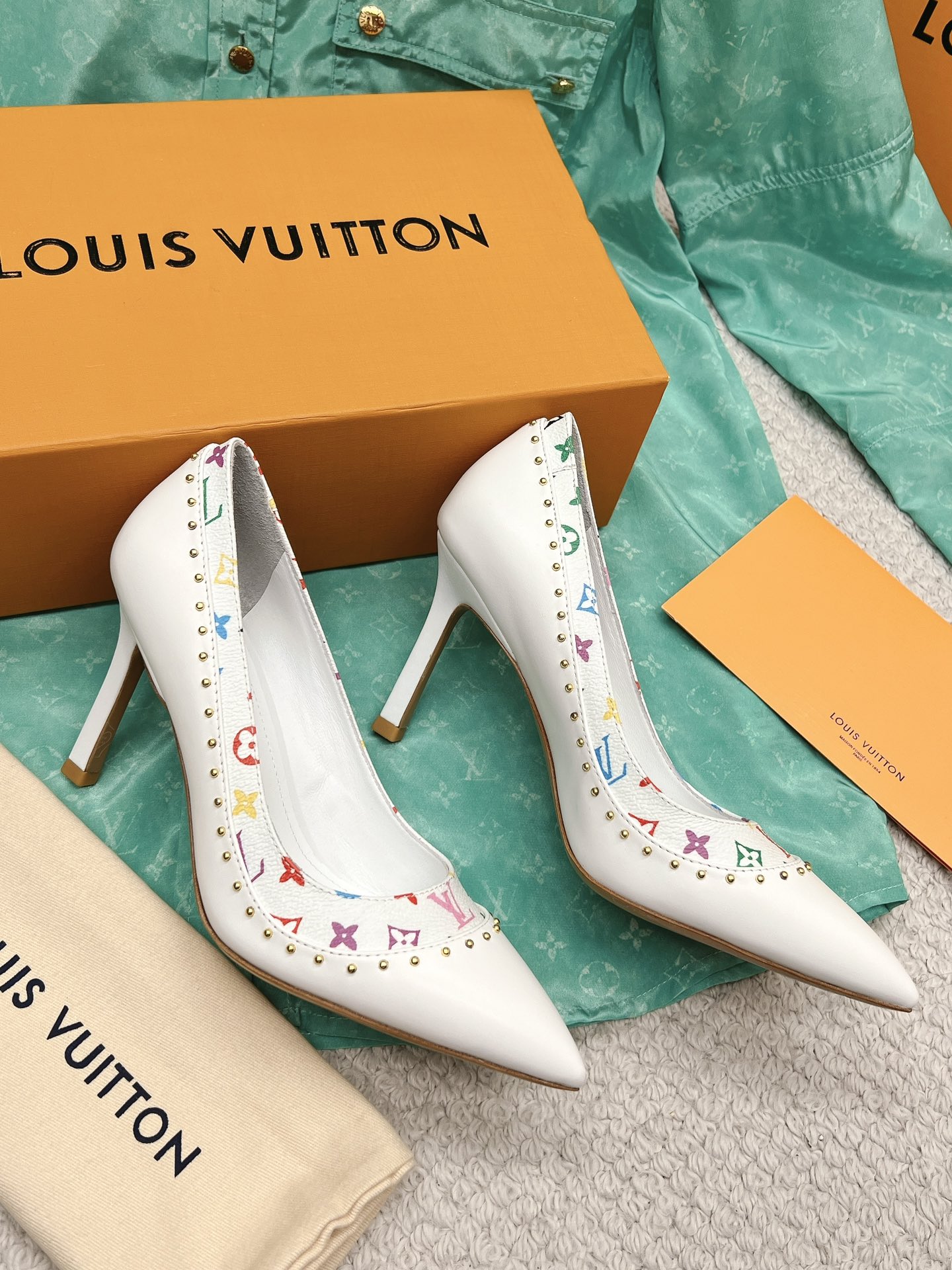 l**is V*t*n heel-10.5cm