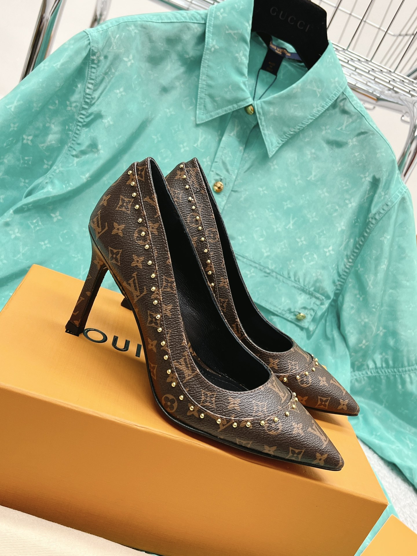 l**is V*t*n heel-10.5cm