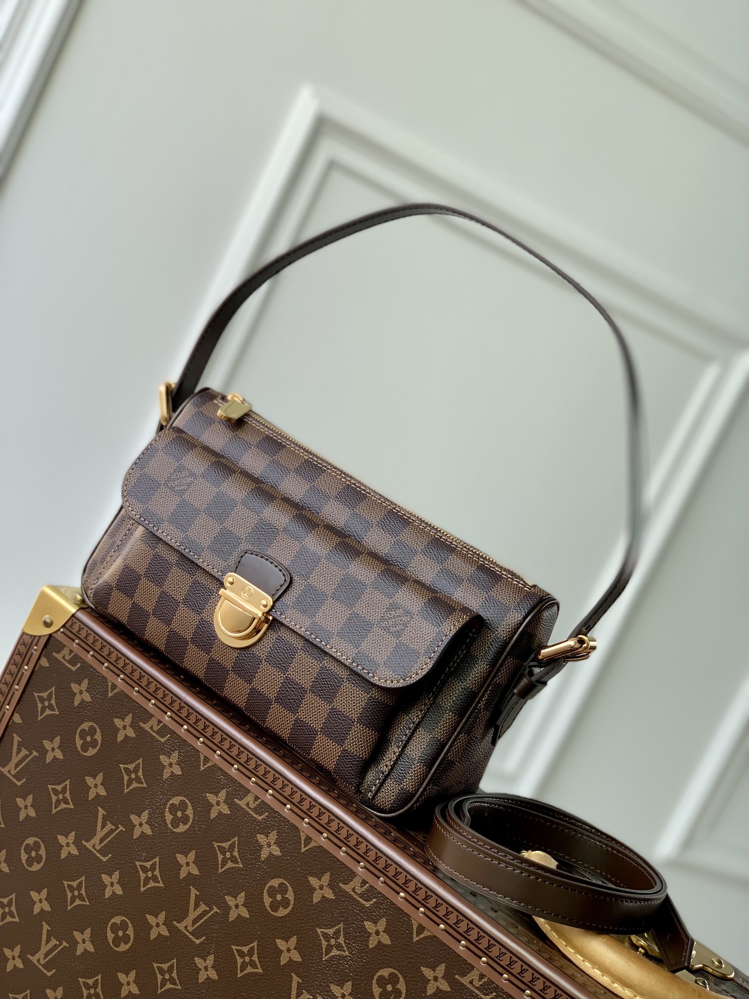 l**is V*t*n vintage m60006 bag-27*10*15cm