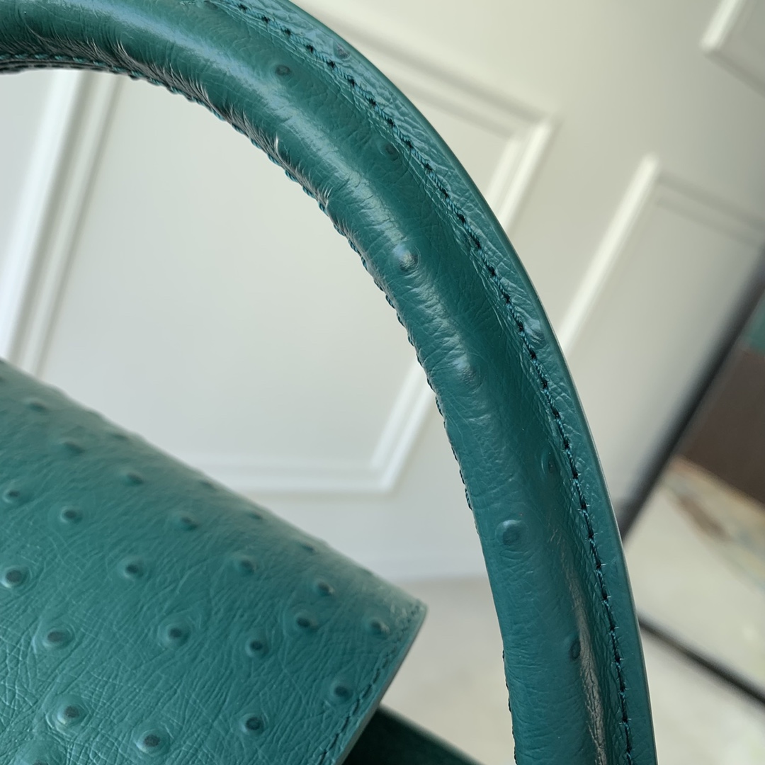 l**is V*t*n capucines bb-m21164-27*18*9cm