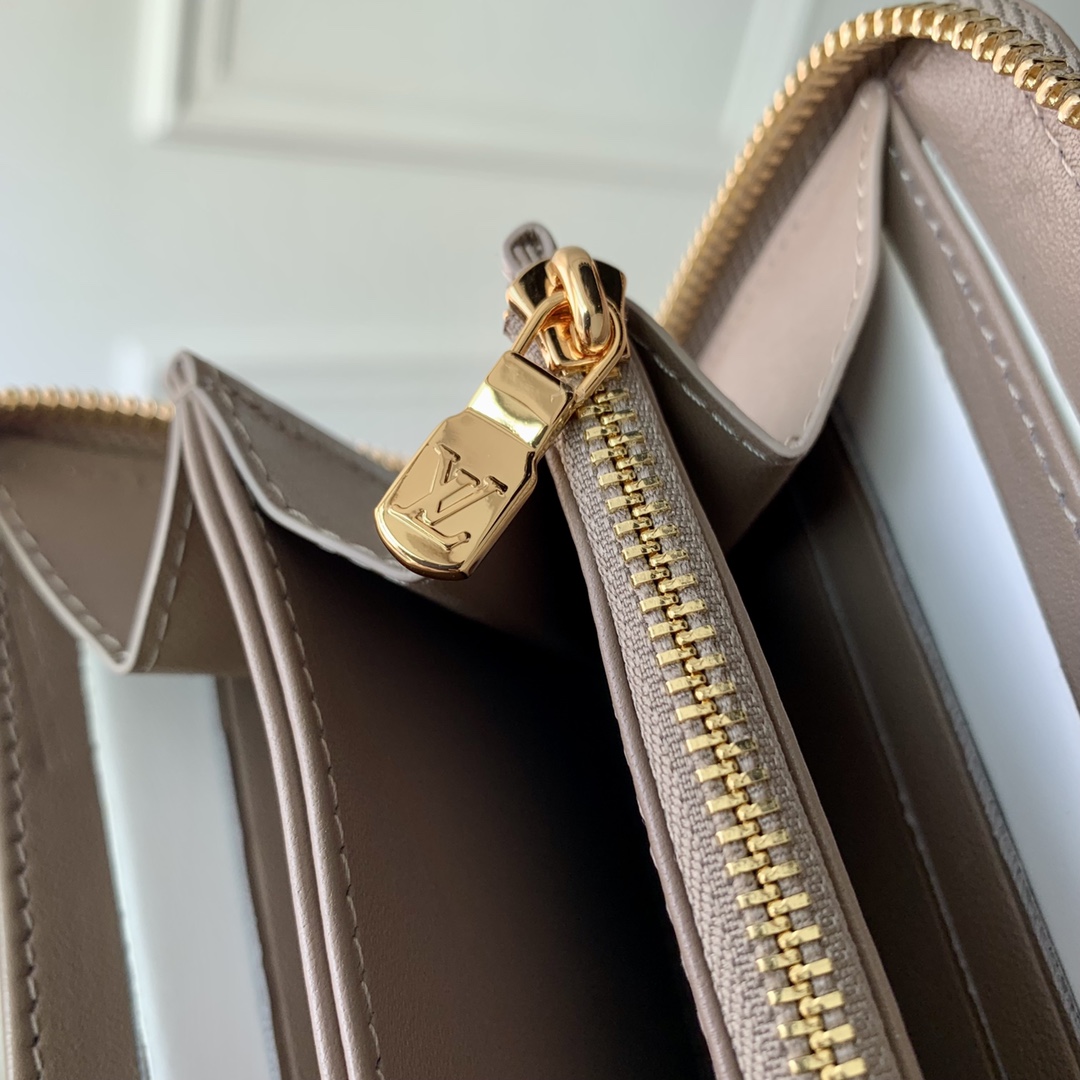 l**is V*t*n zippy wallet m81763-19.5 10.5 2.5cm